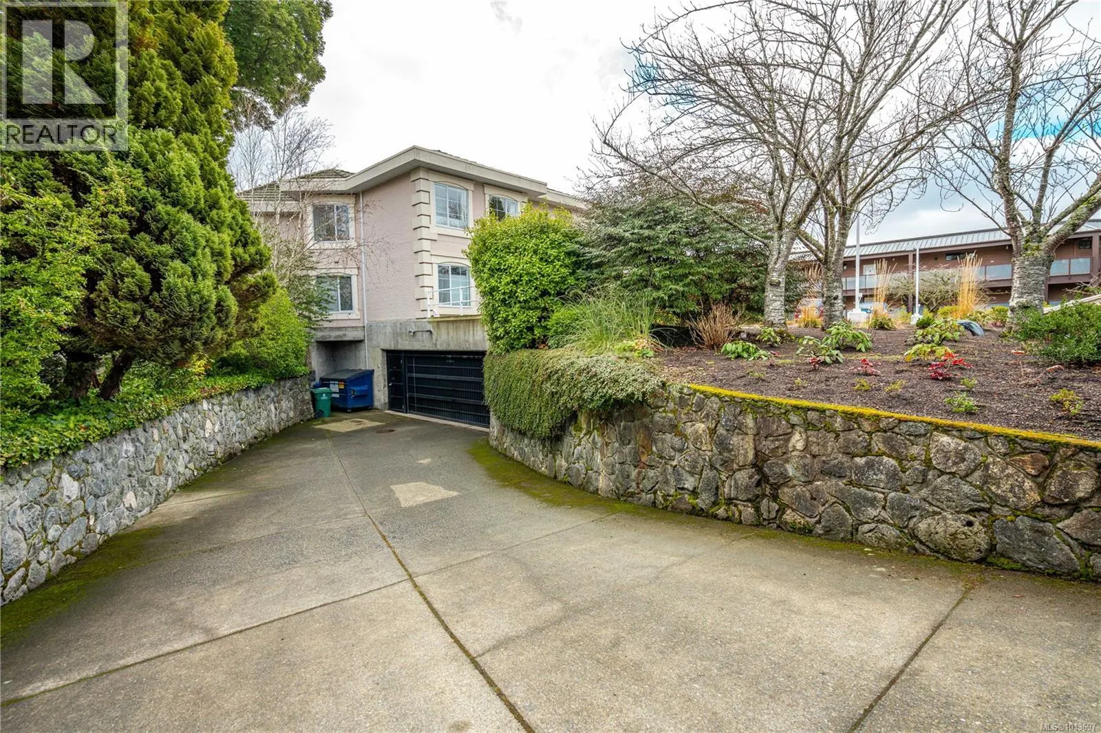 306 1 Buddy Rd