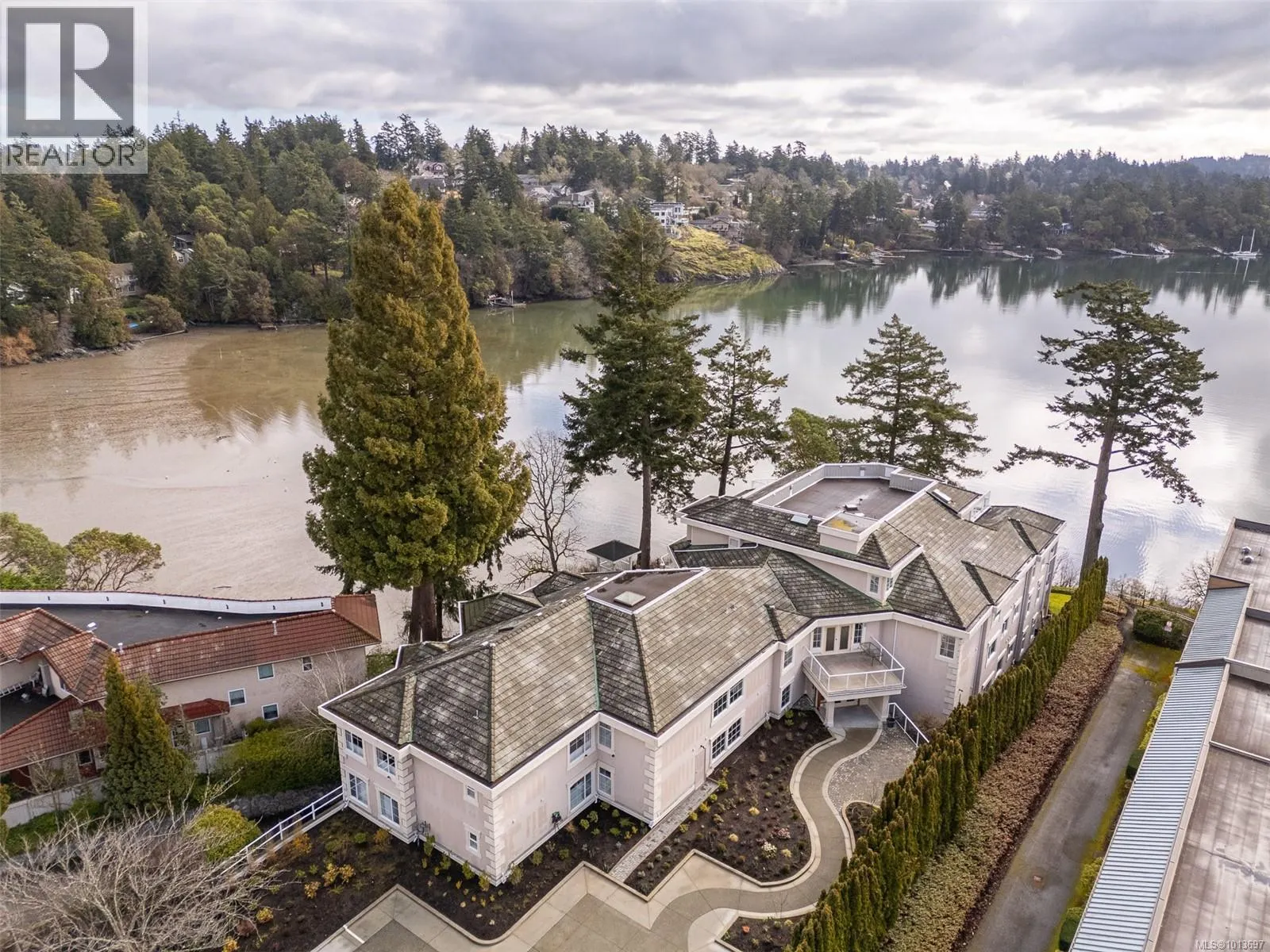 306 1 Buddy Rd