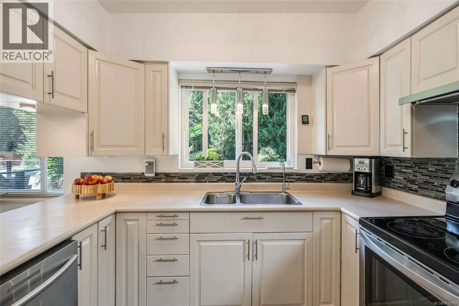 1353 Englishman River Rd