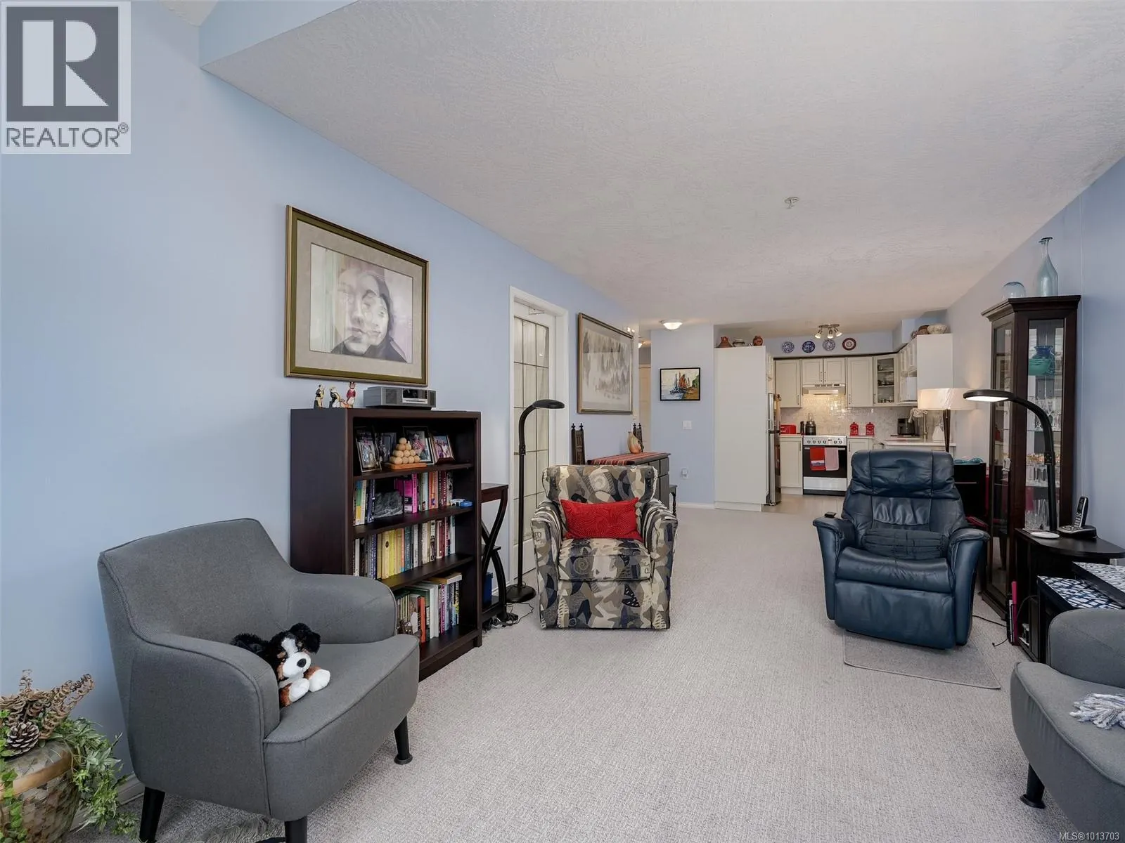 302 1485 Garnet Rd