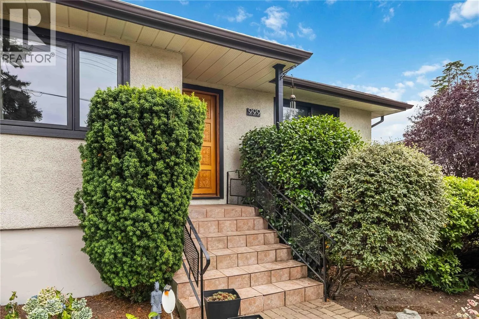 999 Londonderry Rd