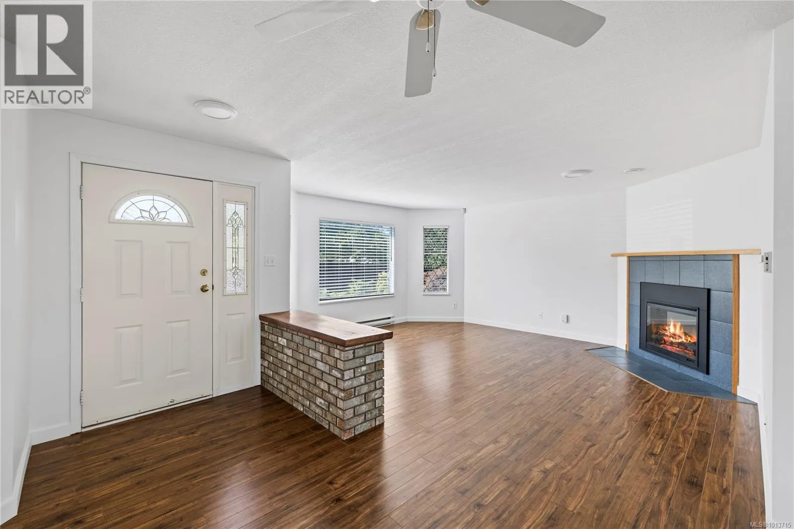 332 Moilliet St S
