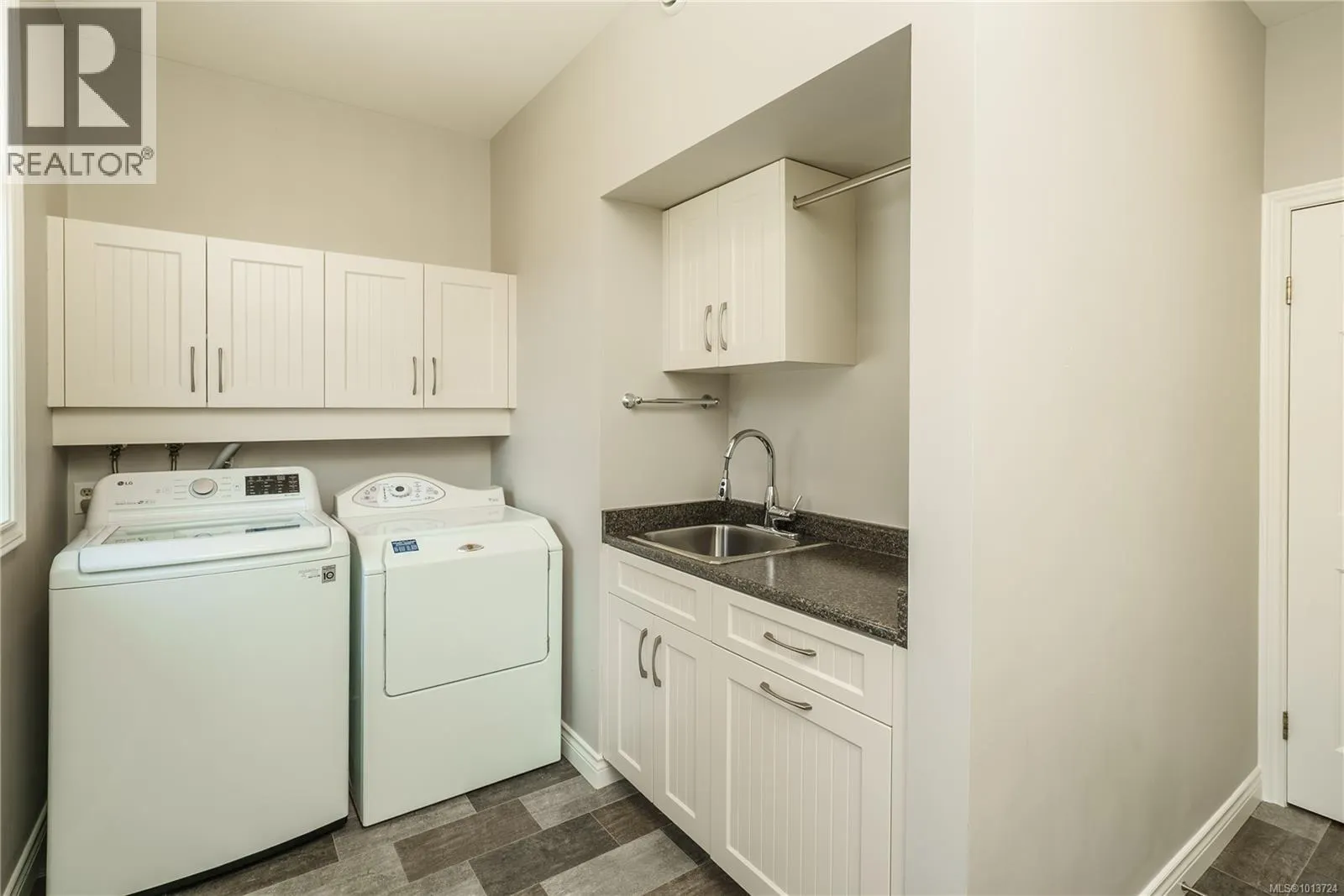 2321 Boulding Rd