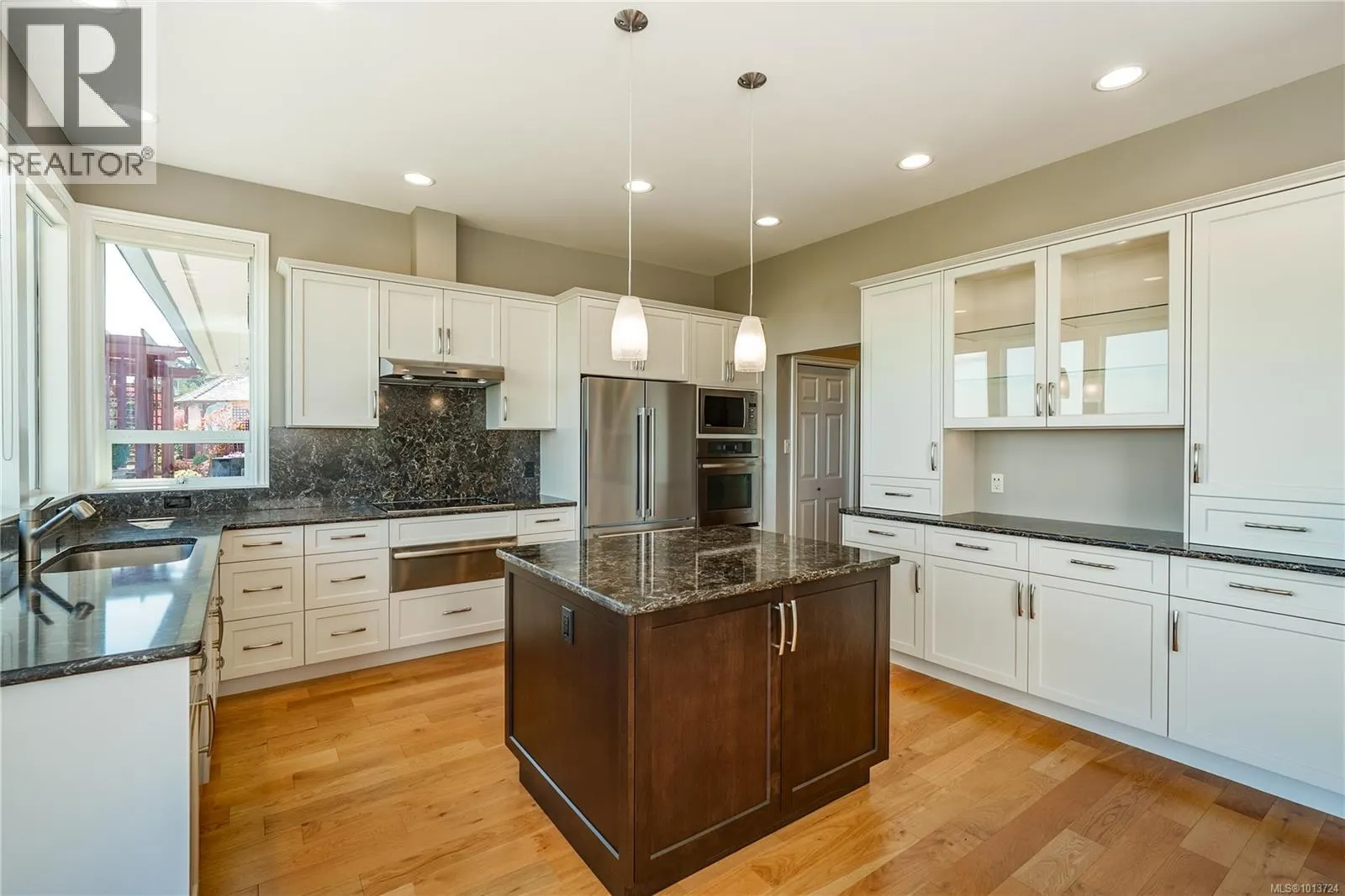2321 Boulding Rd