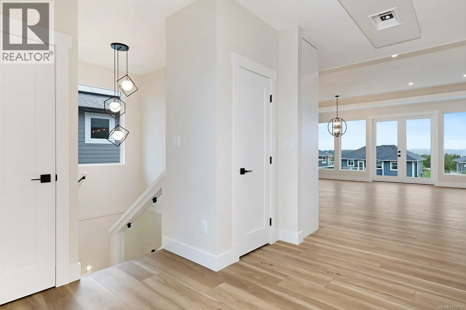 3287 Eagleview Cres