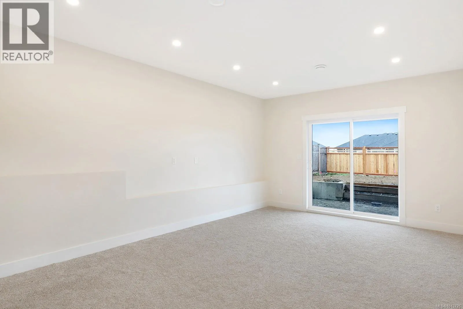 3287 Eagleview Cres