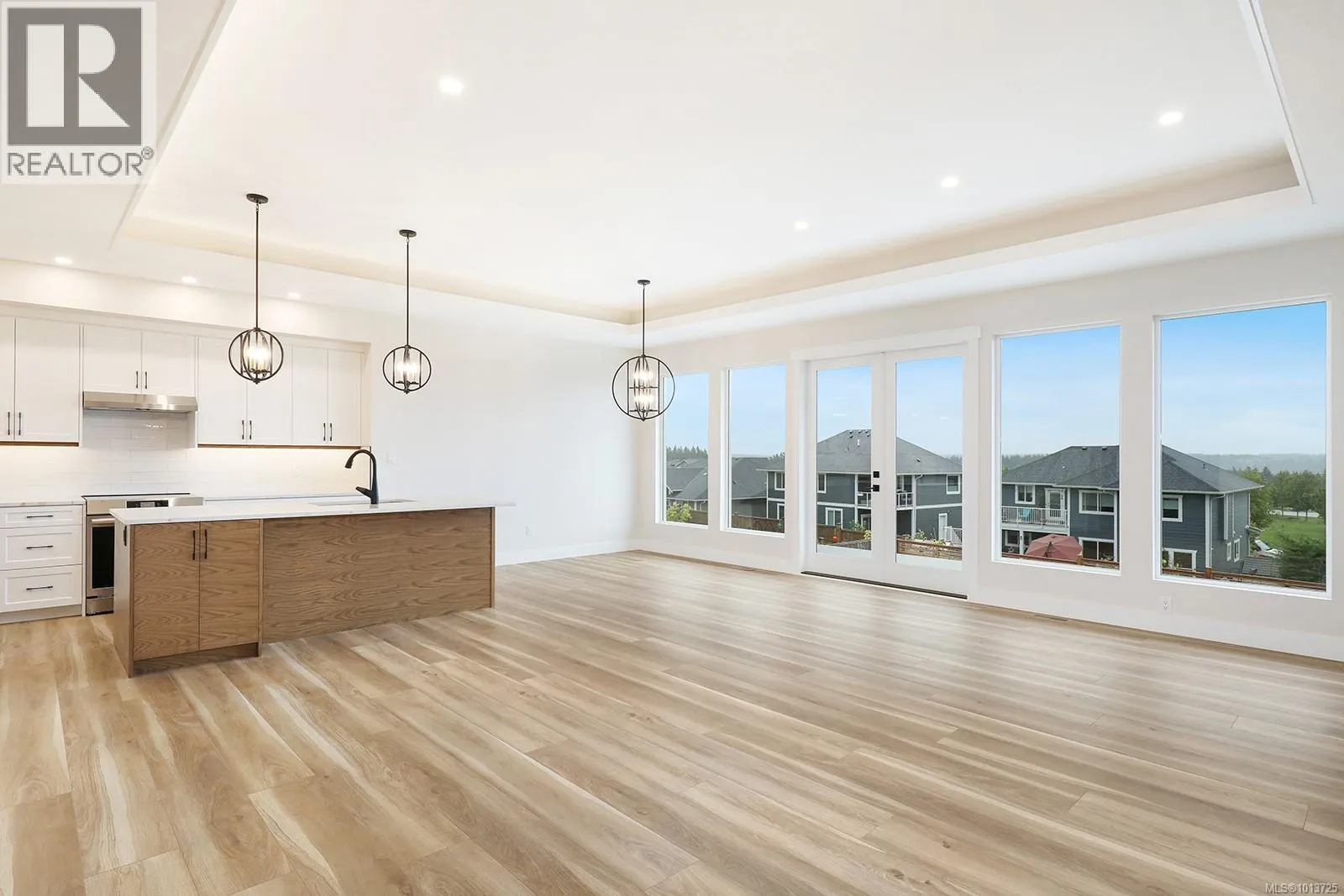 3287 Eagleview Cres