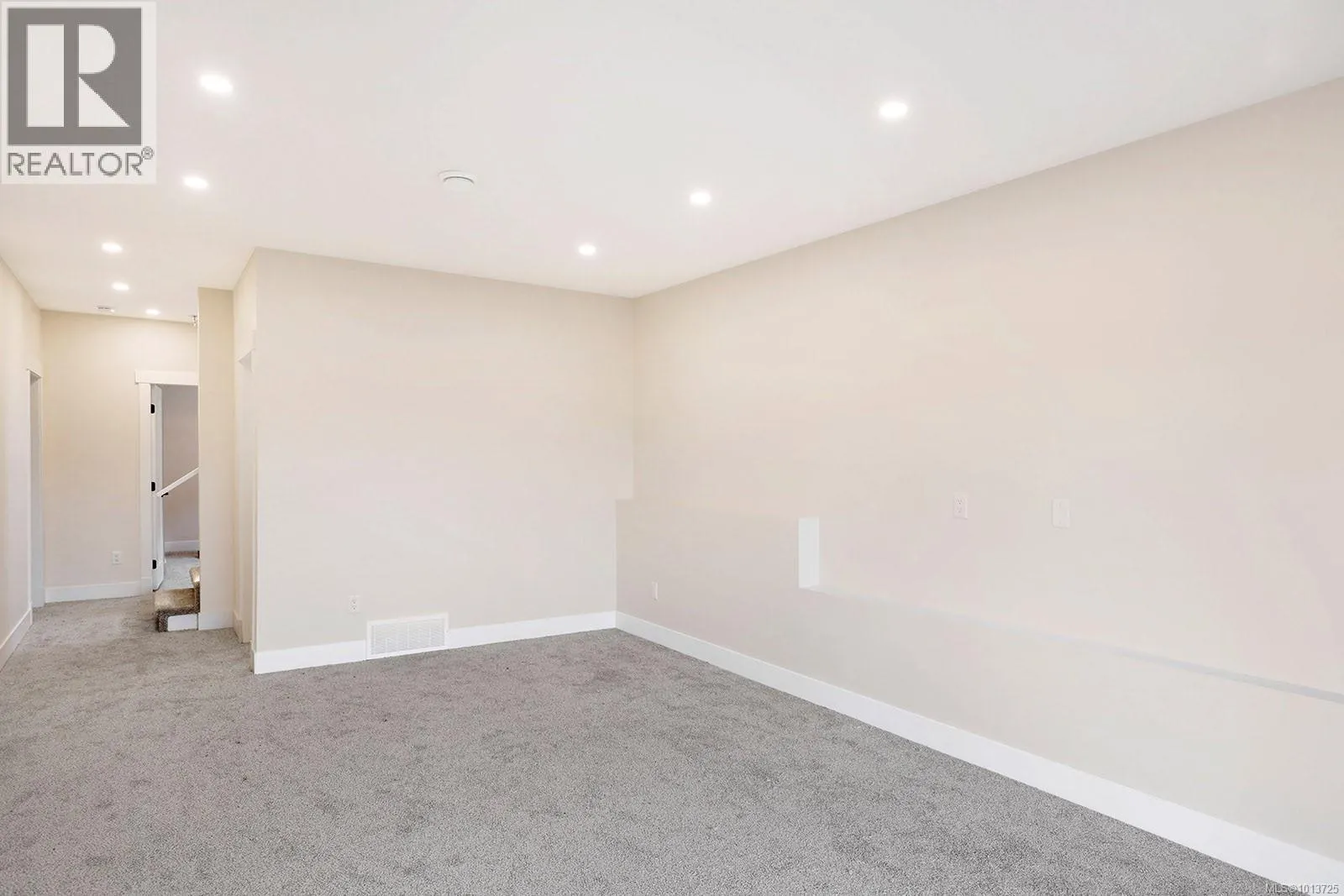 3287 Eagleview Cres