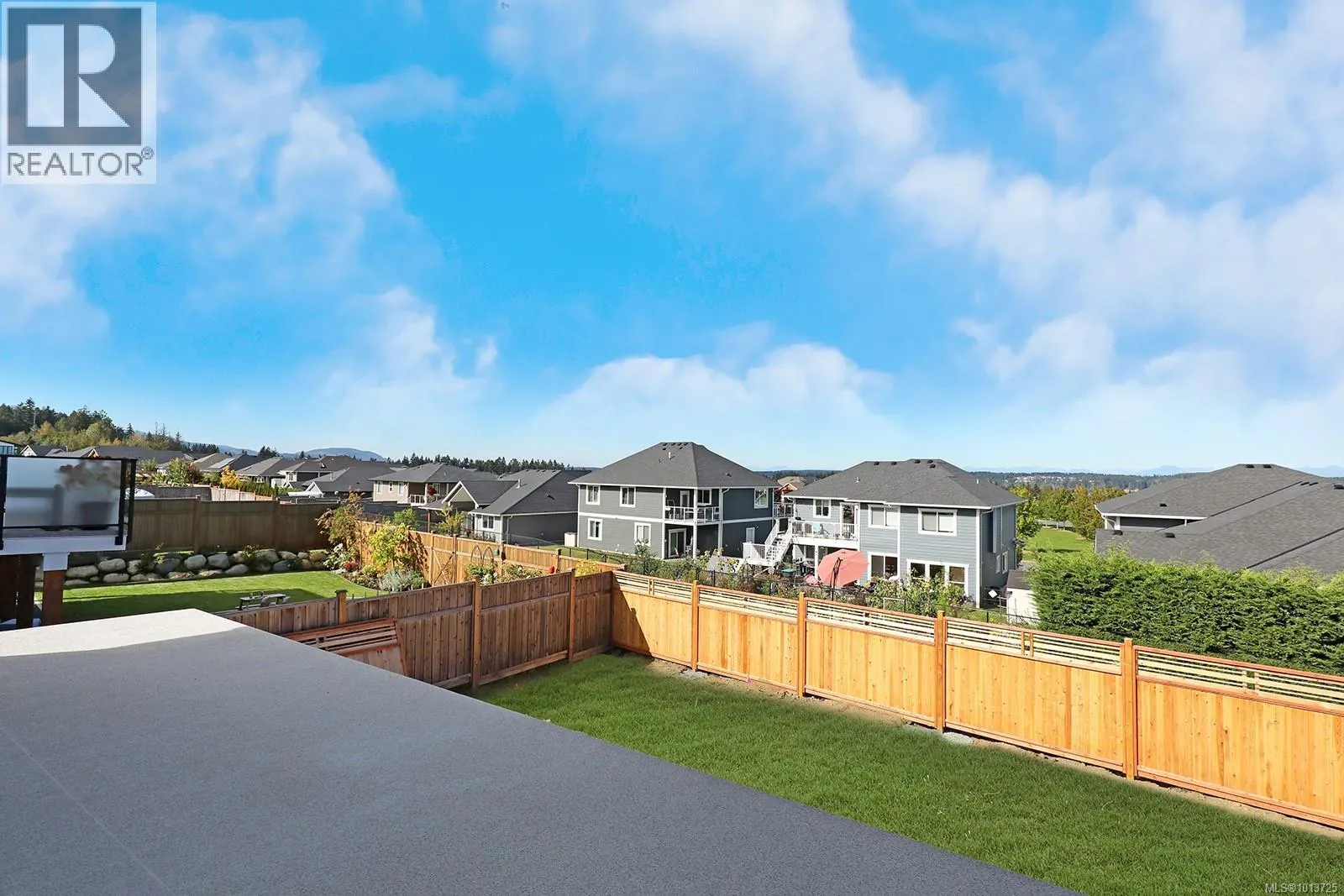 3287 Eagleview Cres