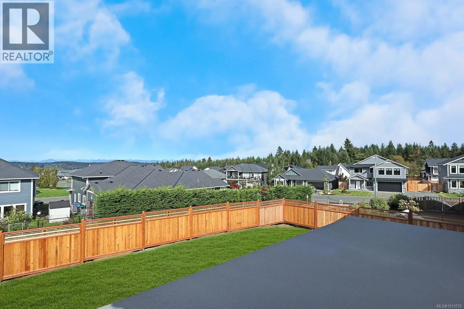 3287 Eagleview Cres
