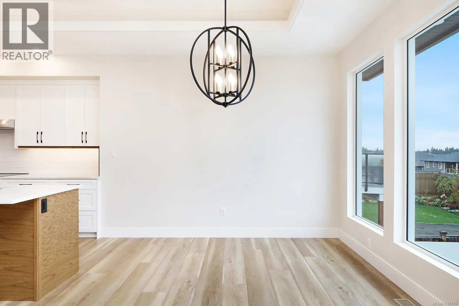 3287 Eagleview Cres