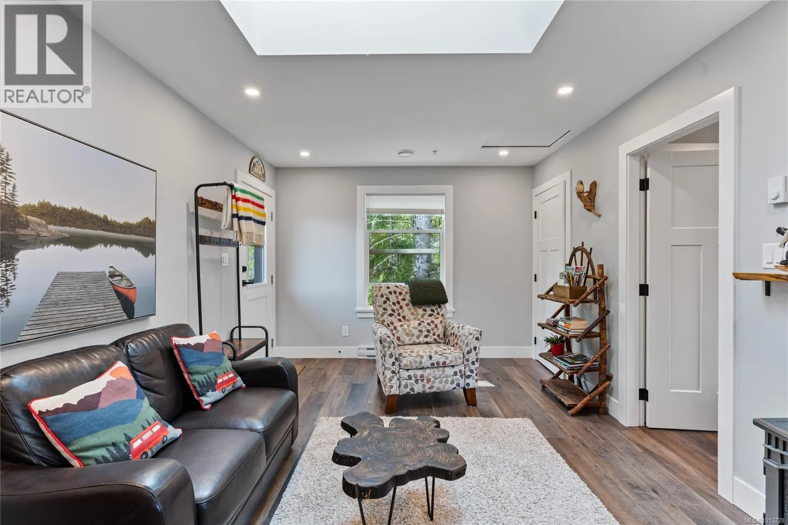 108 Trailhead Cir