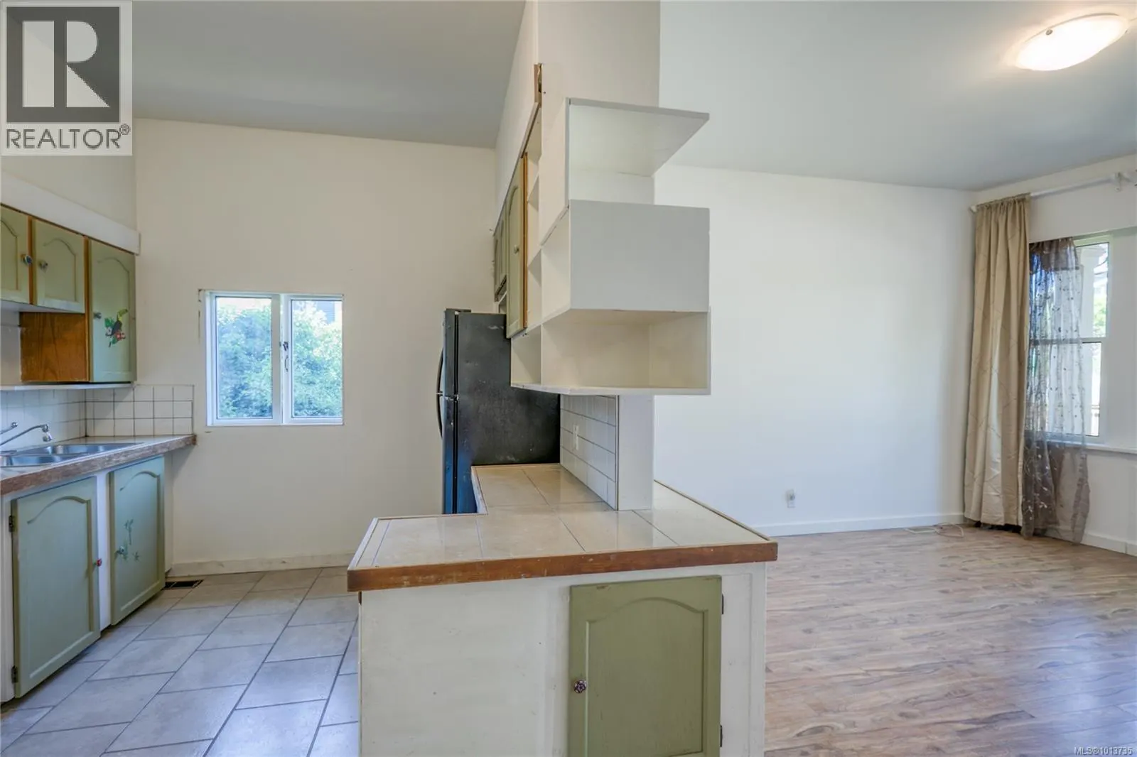 415 Machleary St