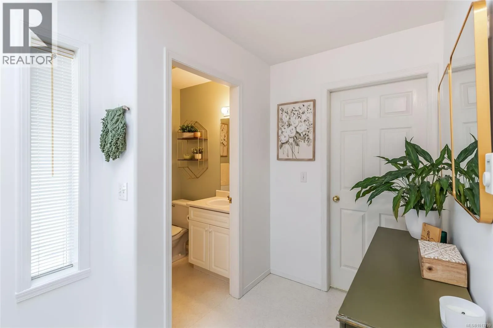 4325 Ashbury Pl