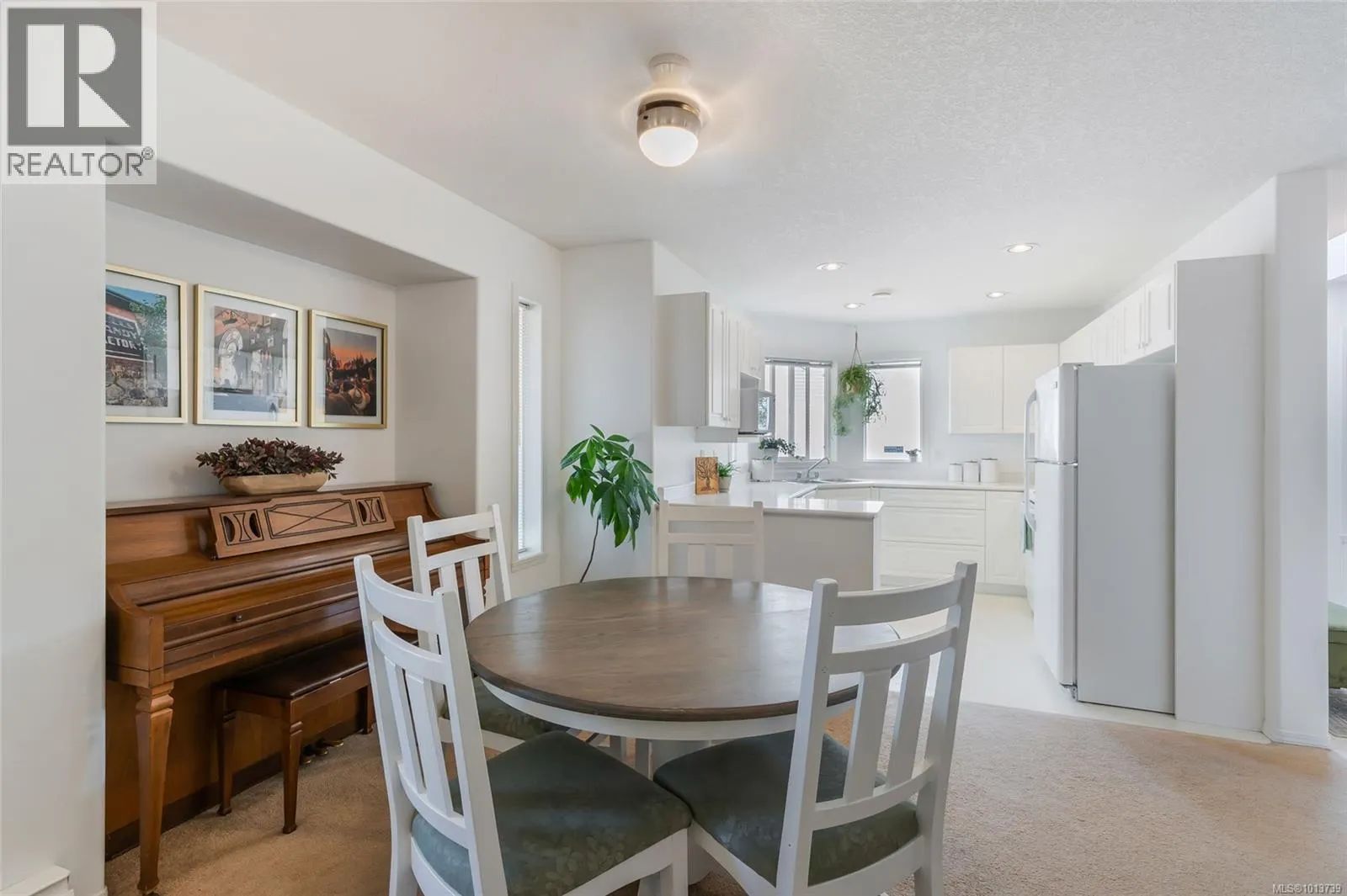 4325 Ashbury Pl