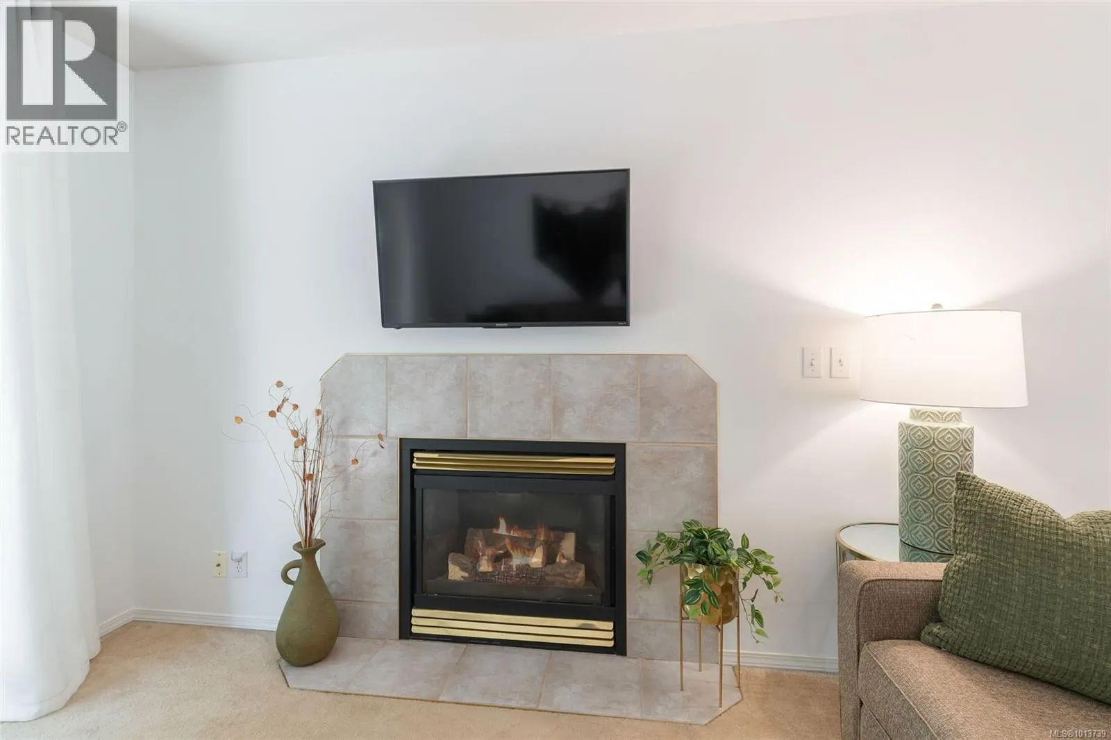 4325 Ashbury Pl