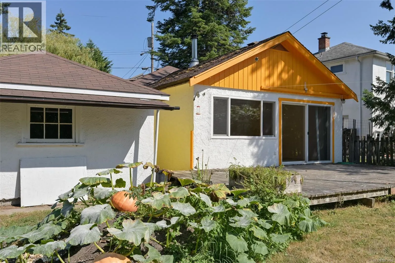 735 Violet Ave