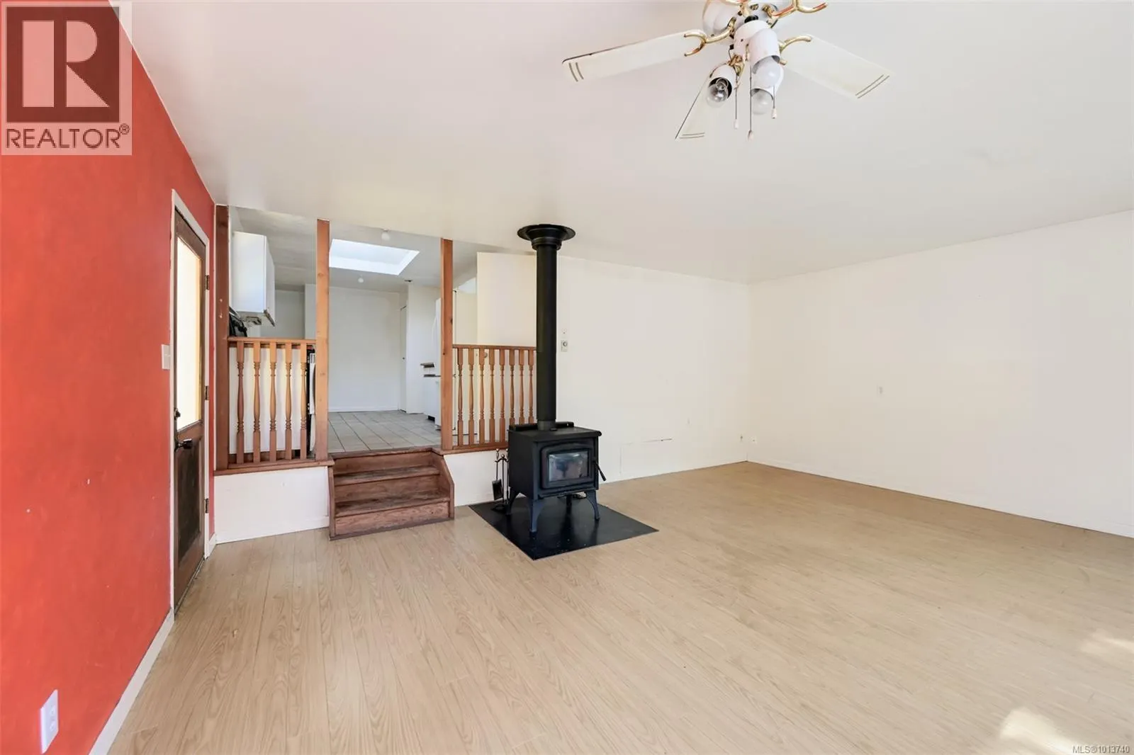 735 Violet Ave