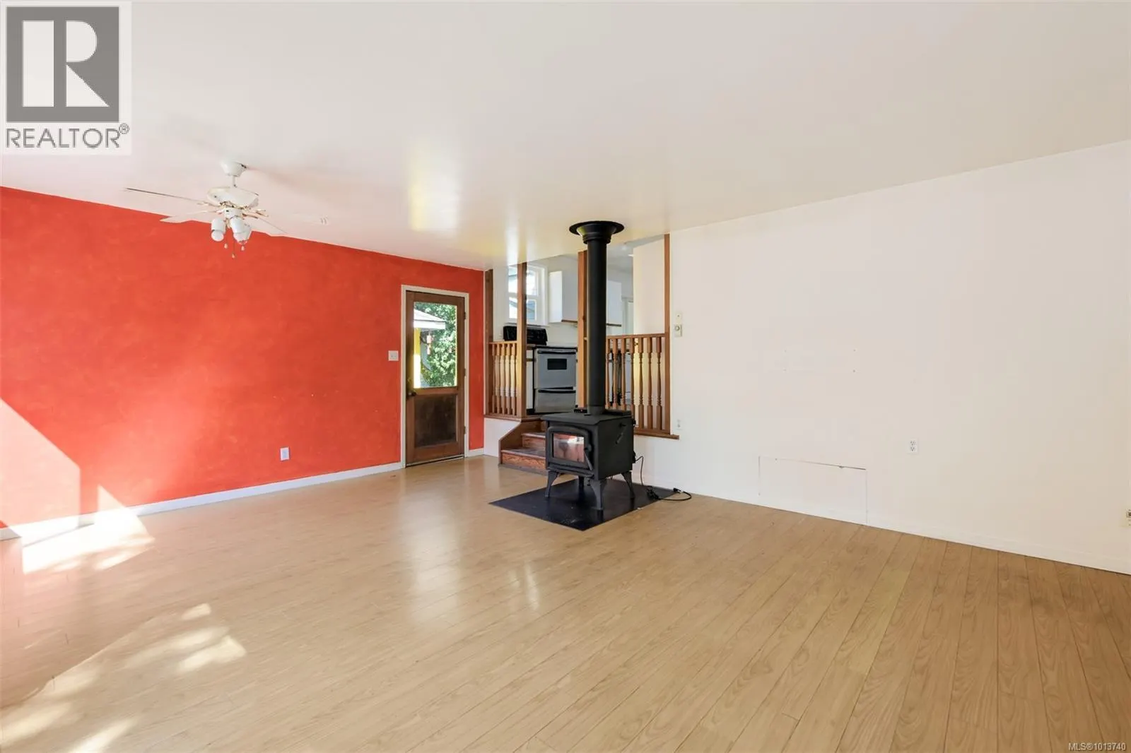 735 Violet Ave