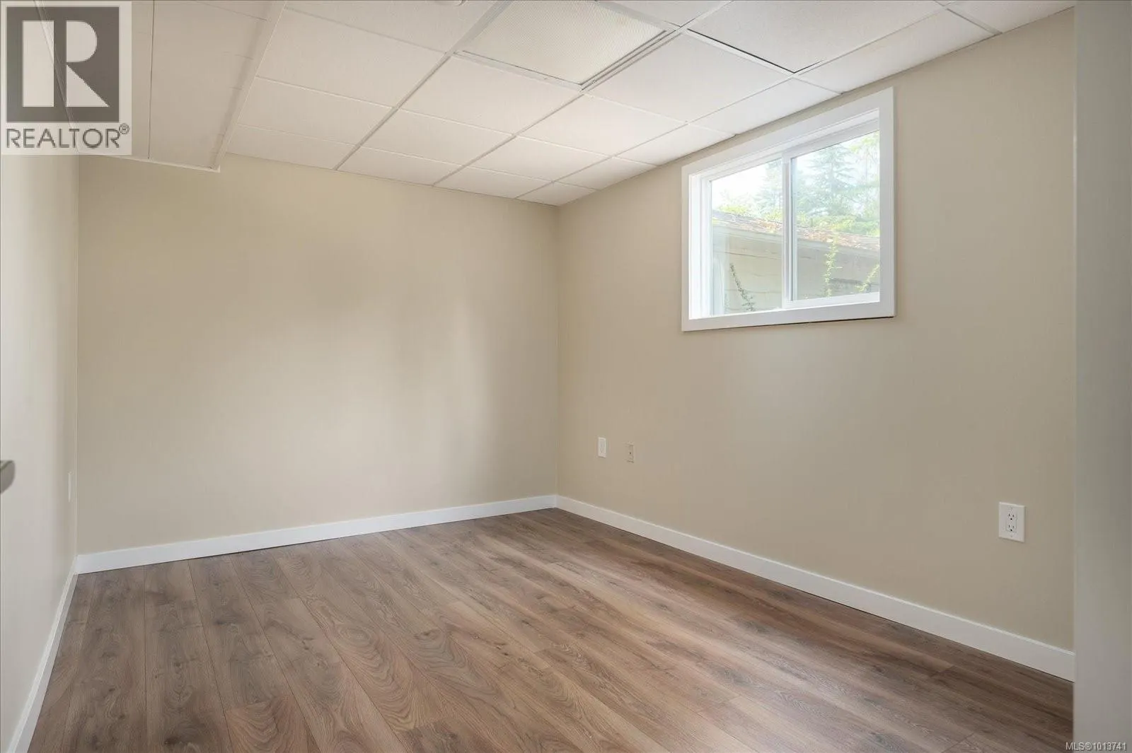 5450 Oceanview Terr