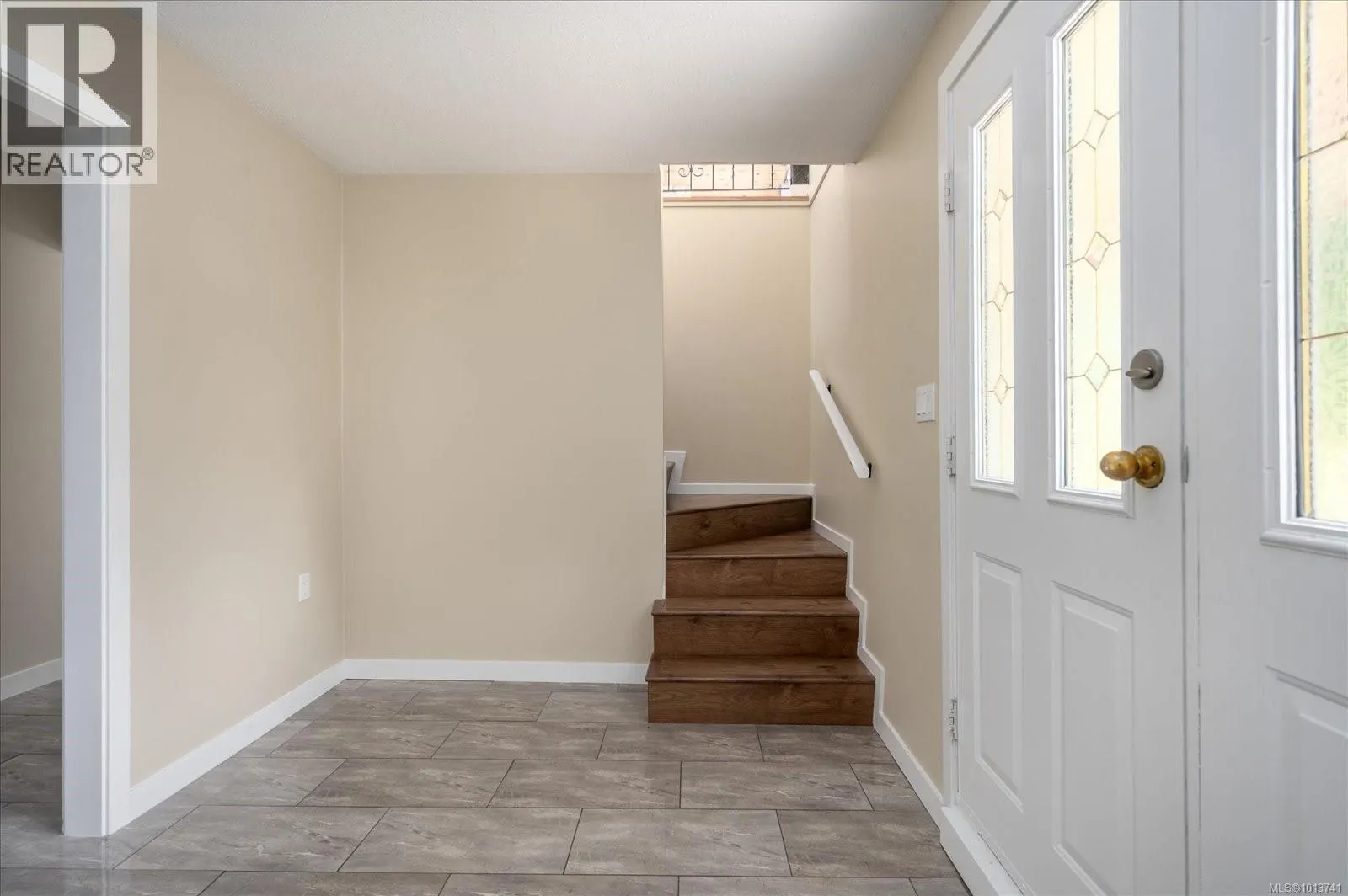 5450 Oceanview Terr