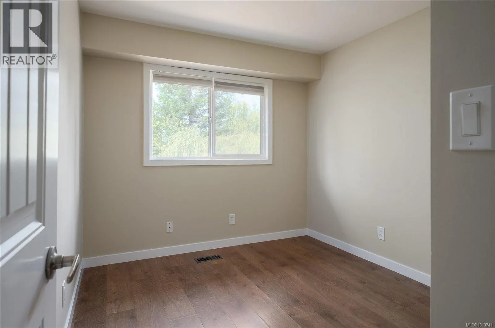 5450 Oceanview Terr