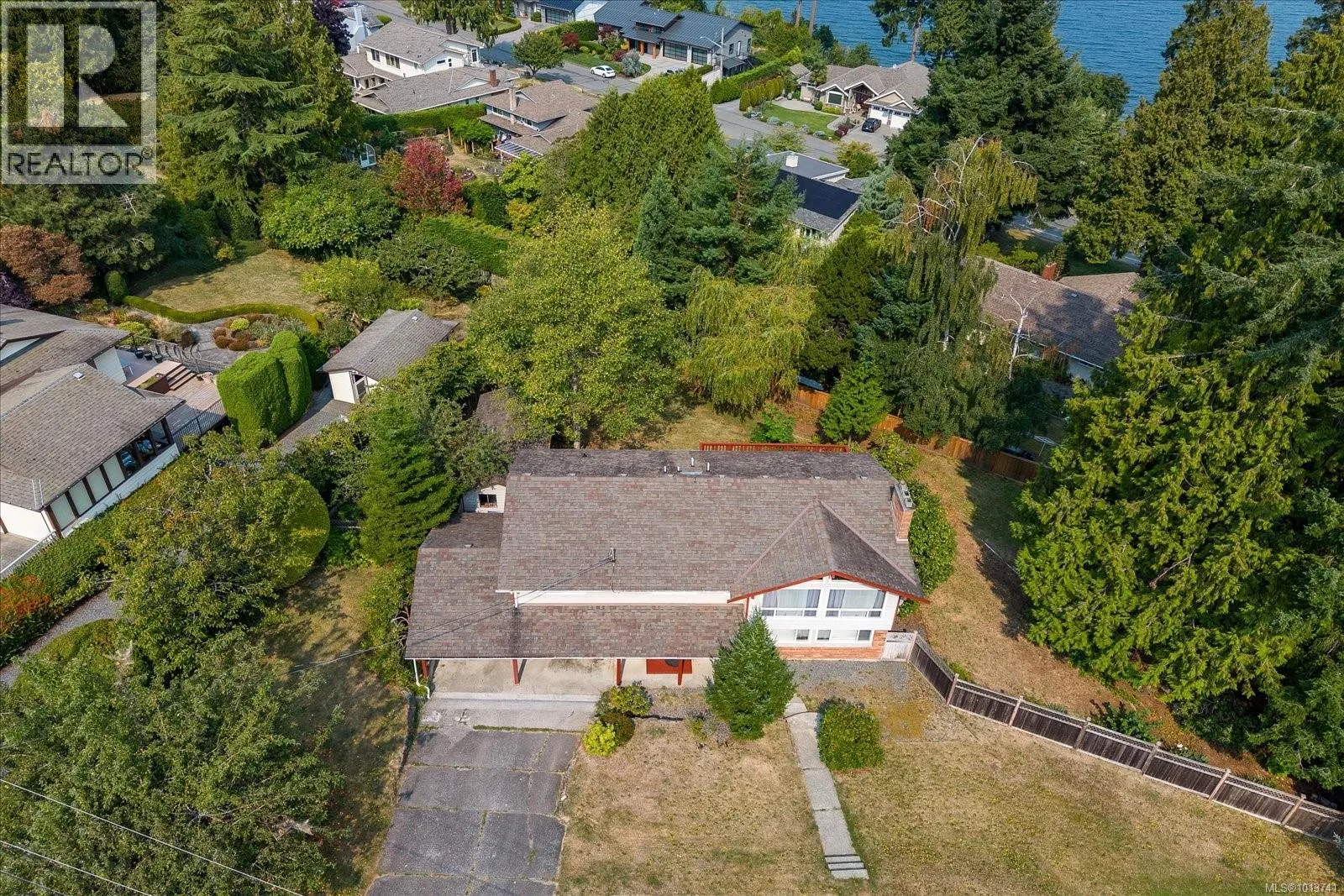 5450 Oceanview Terr