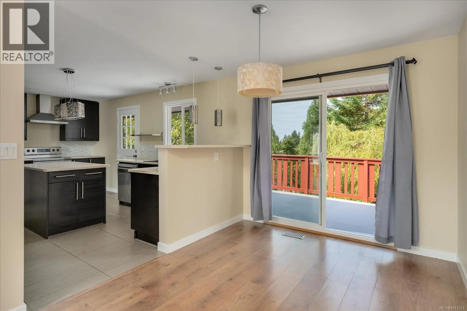 5450 Oceanview Terr