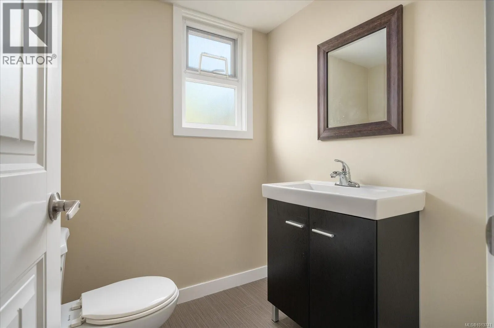 5450 Oceanview Terr