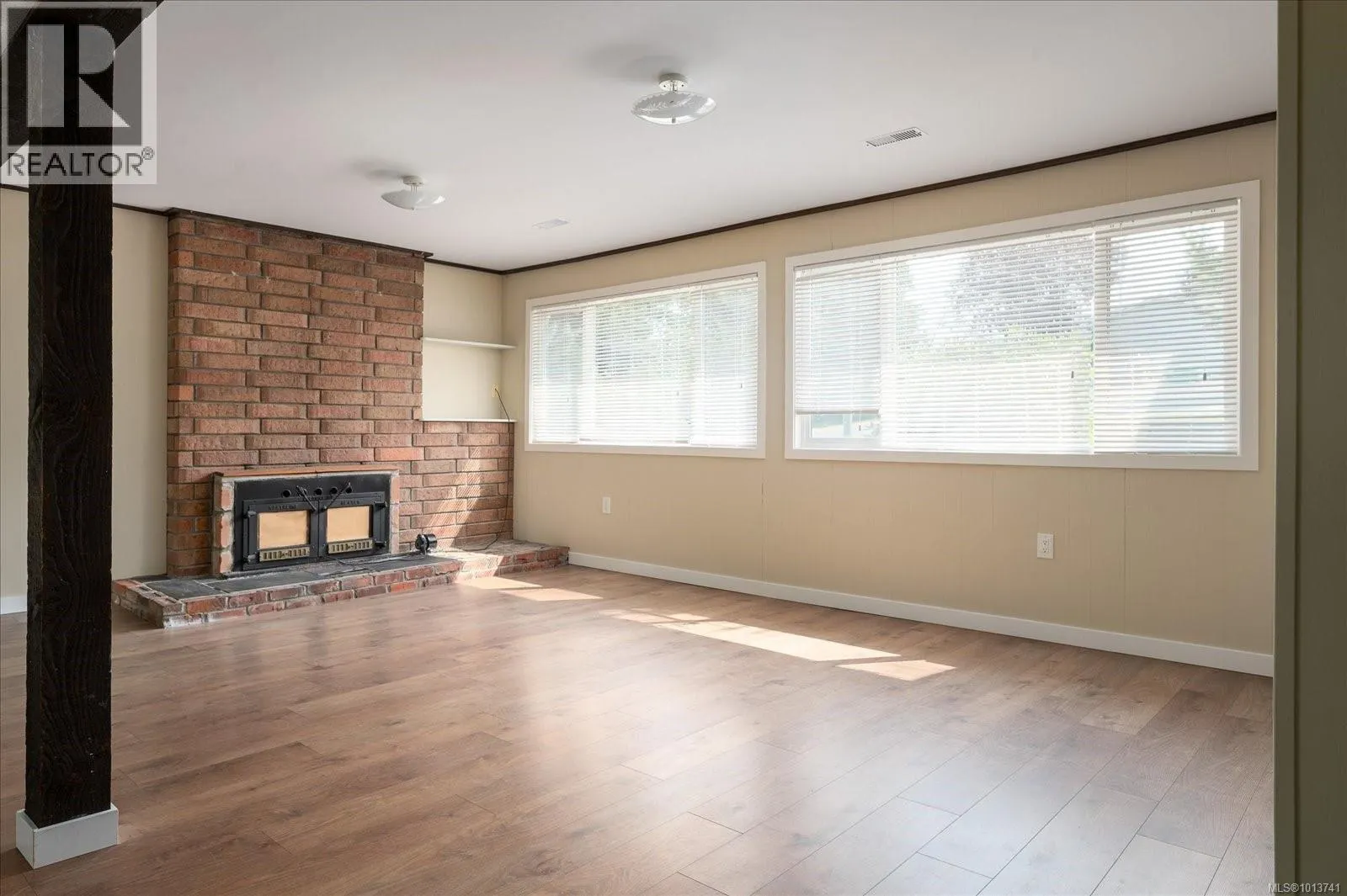 5450 Oceanview Terr