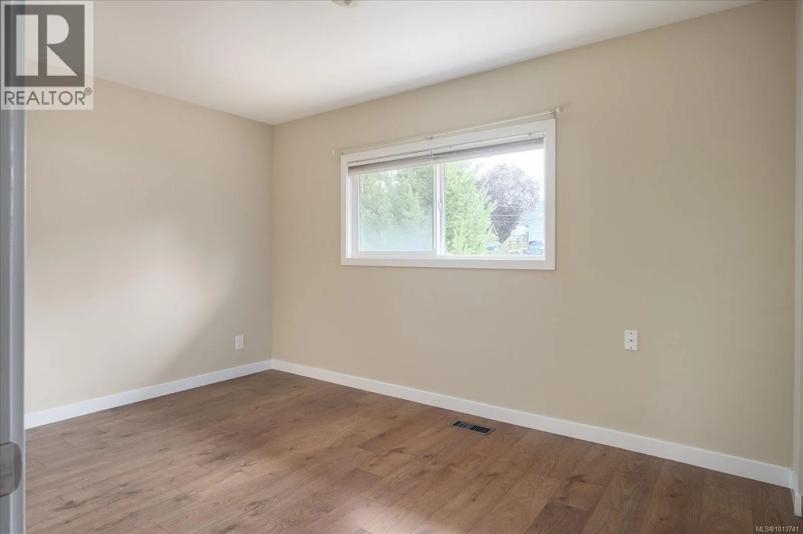5450 Oceanview Terr