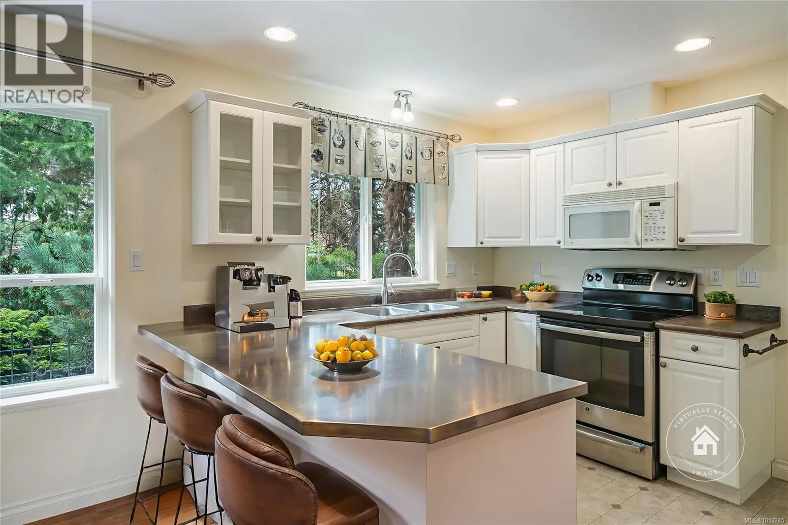 701 Humphrey Rd