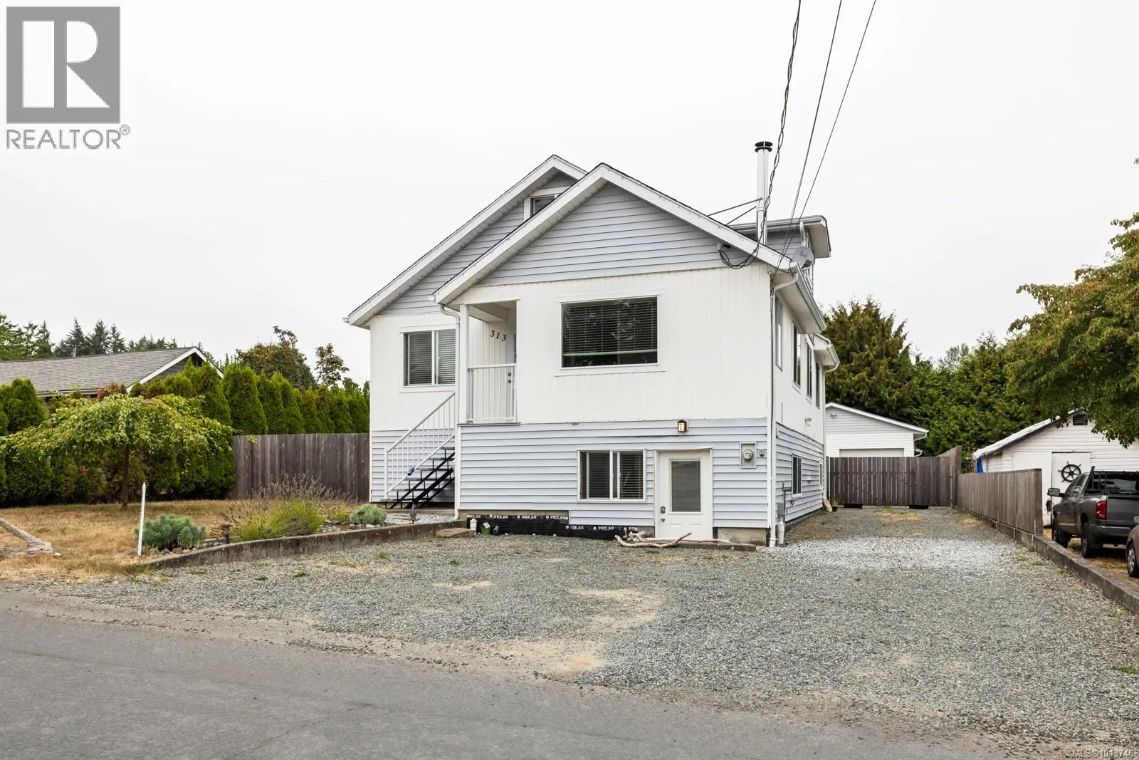 3131 Maxwell St