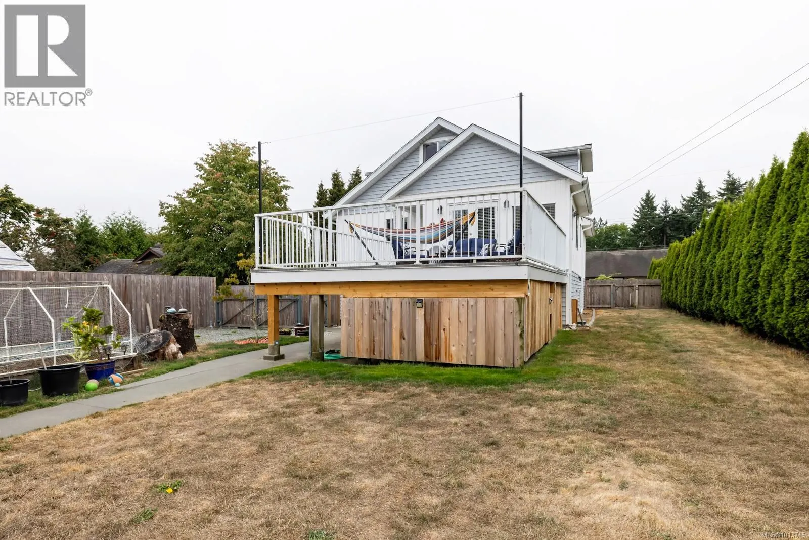 3131 Maxwell St