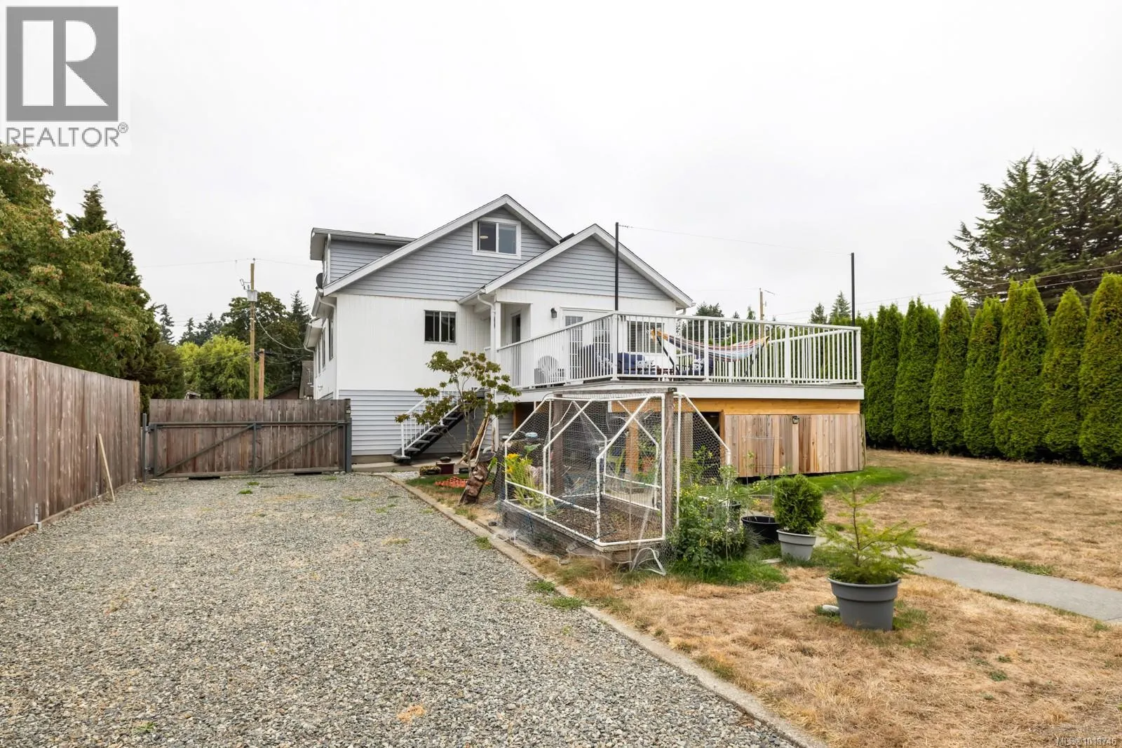 3131 Maxwell St