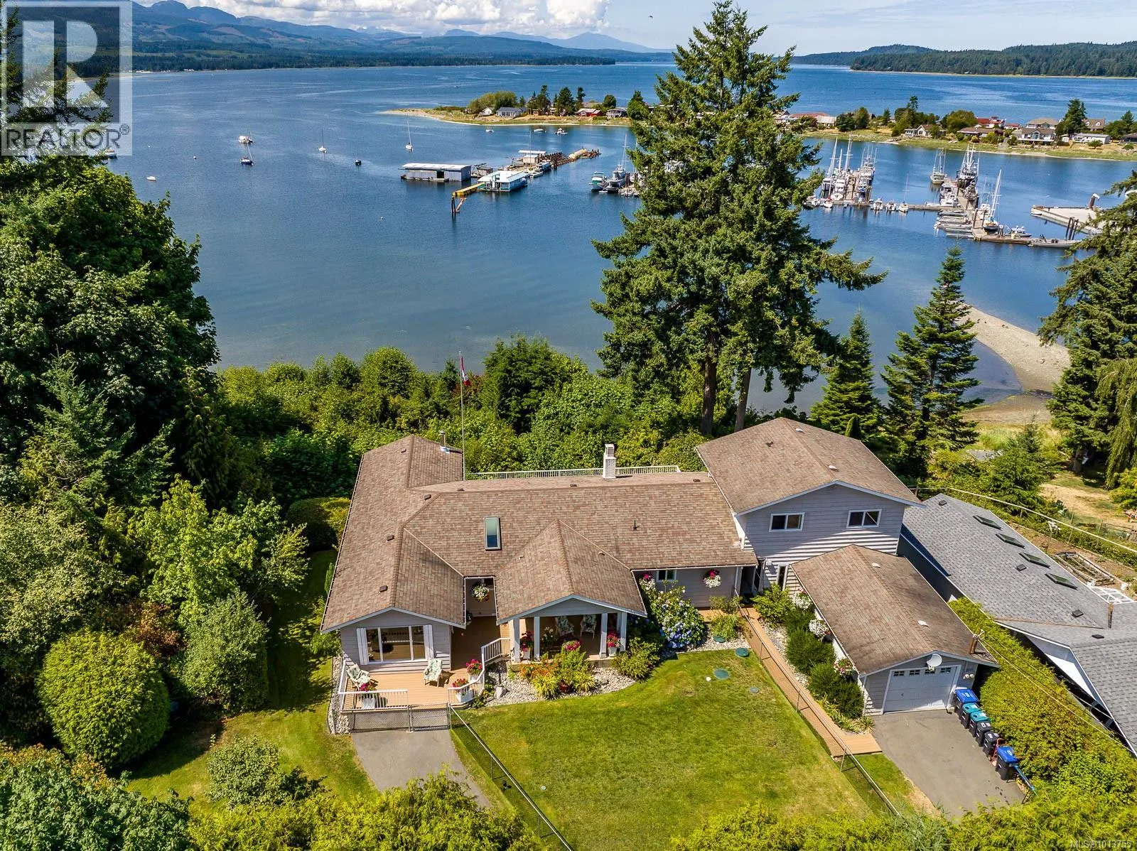 200 Crome Point Rd