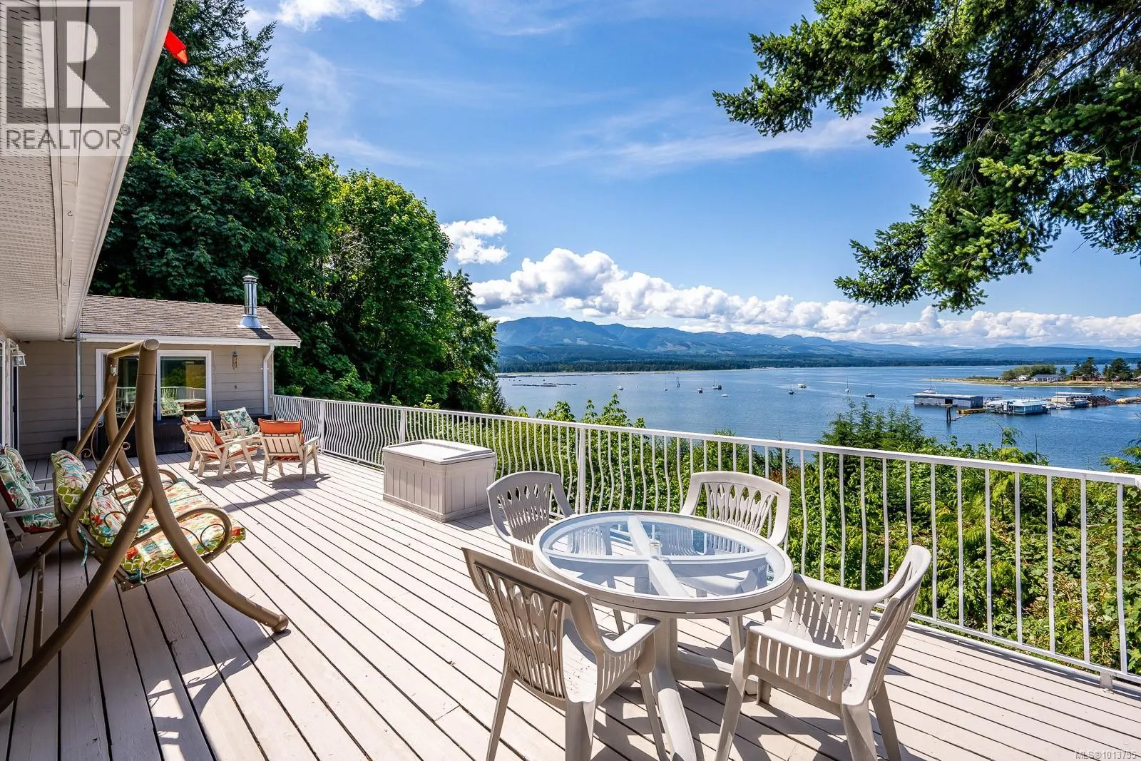 200 Crome Point Rd