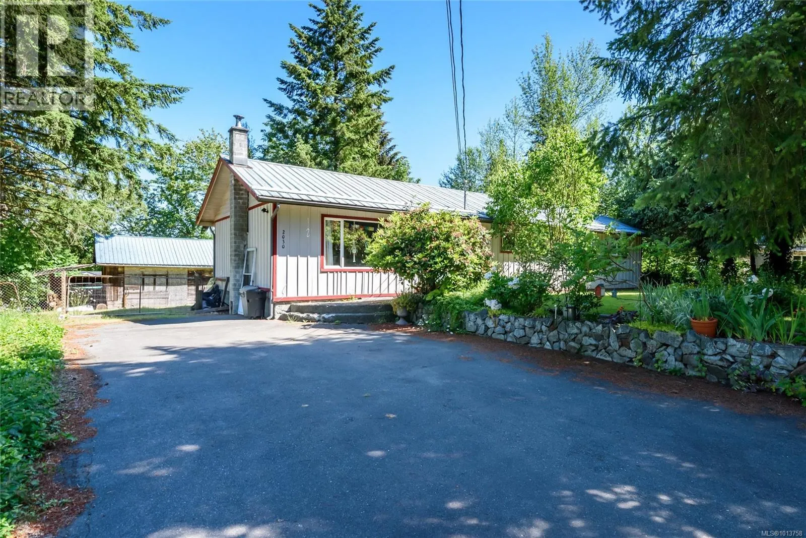 2030 Black Creek Rd