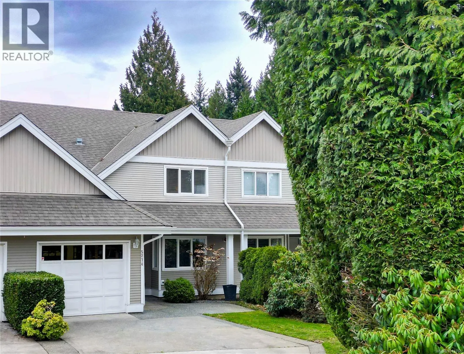 5274 Arbour Cres