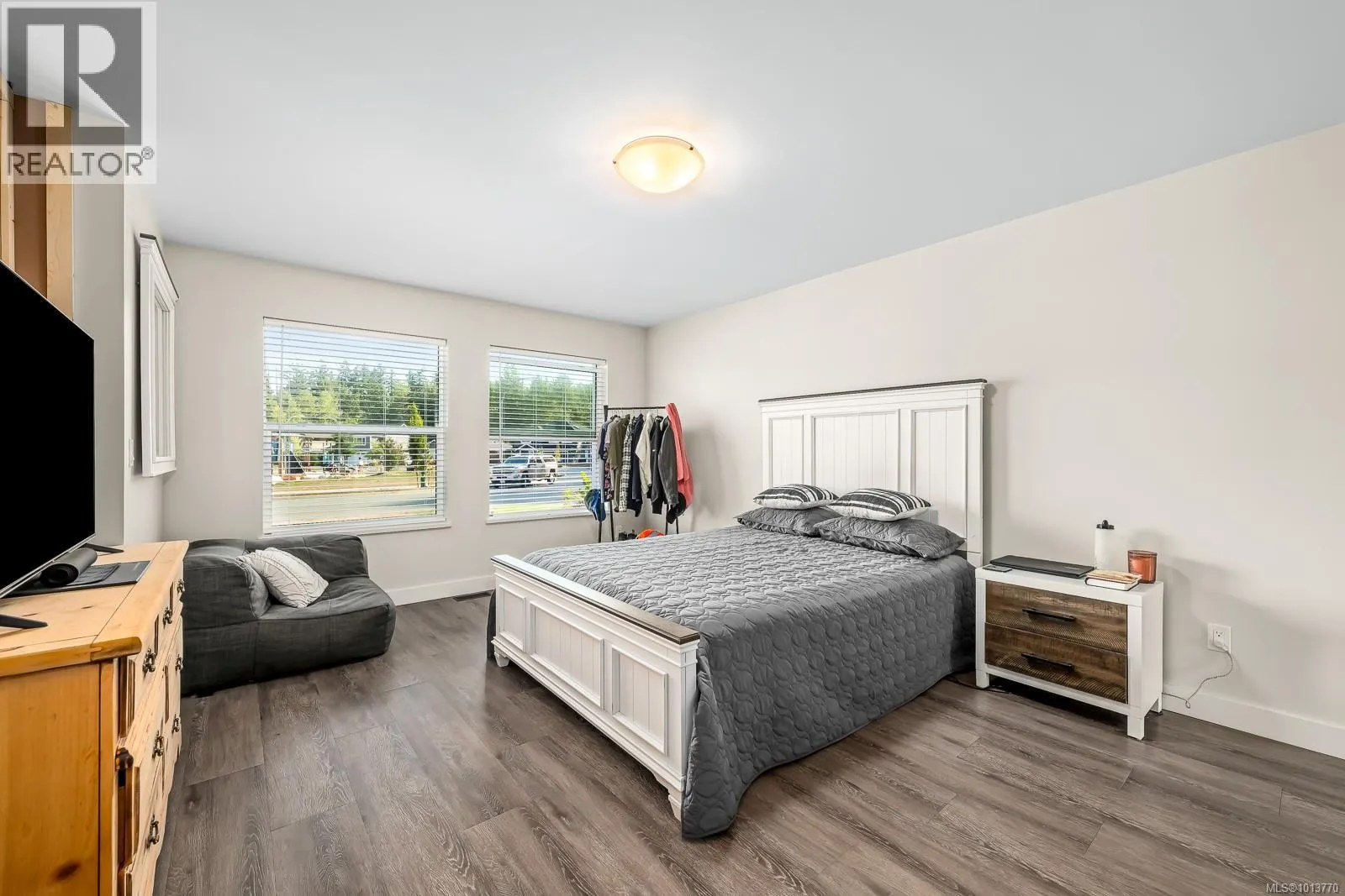2397 Brookfield Dr