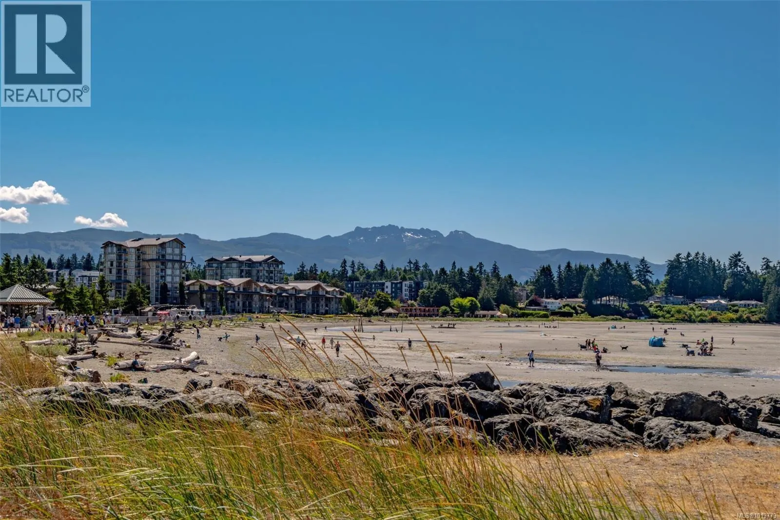 908 181 Beachside Dr