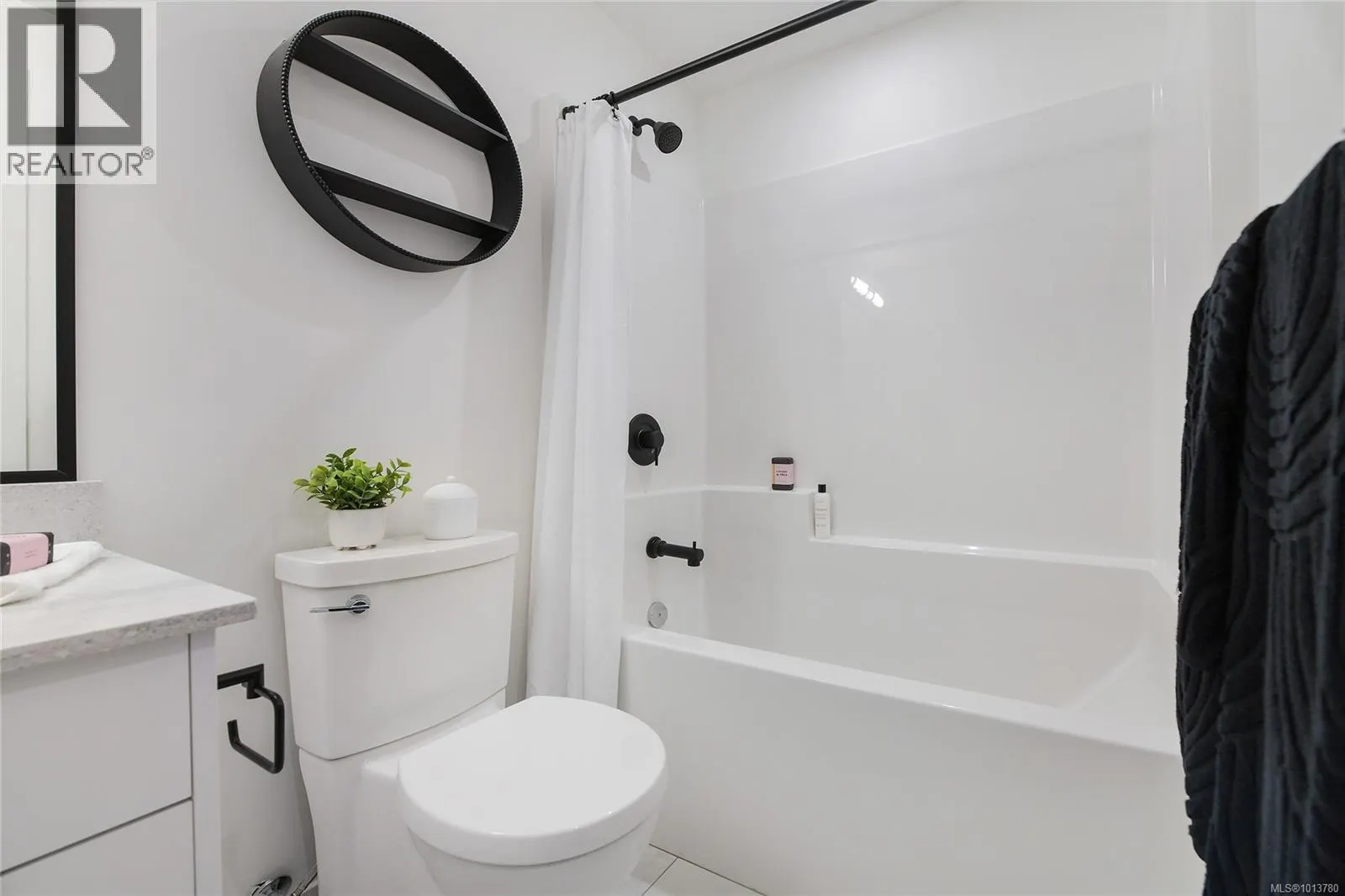 301 1114 Samar Cres