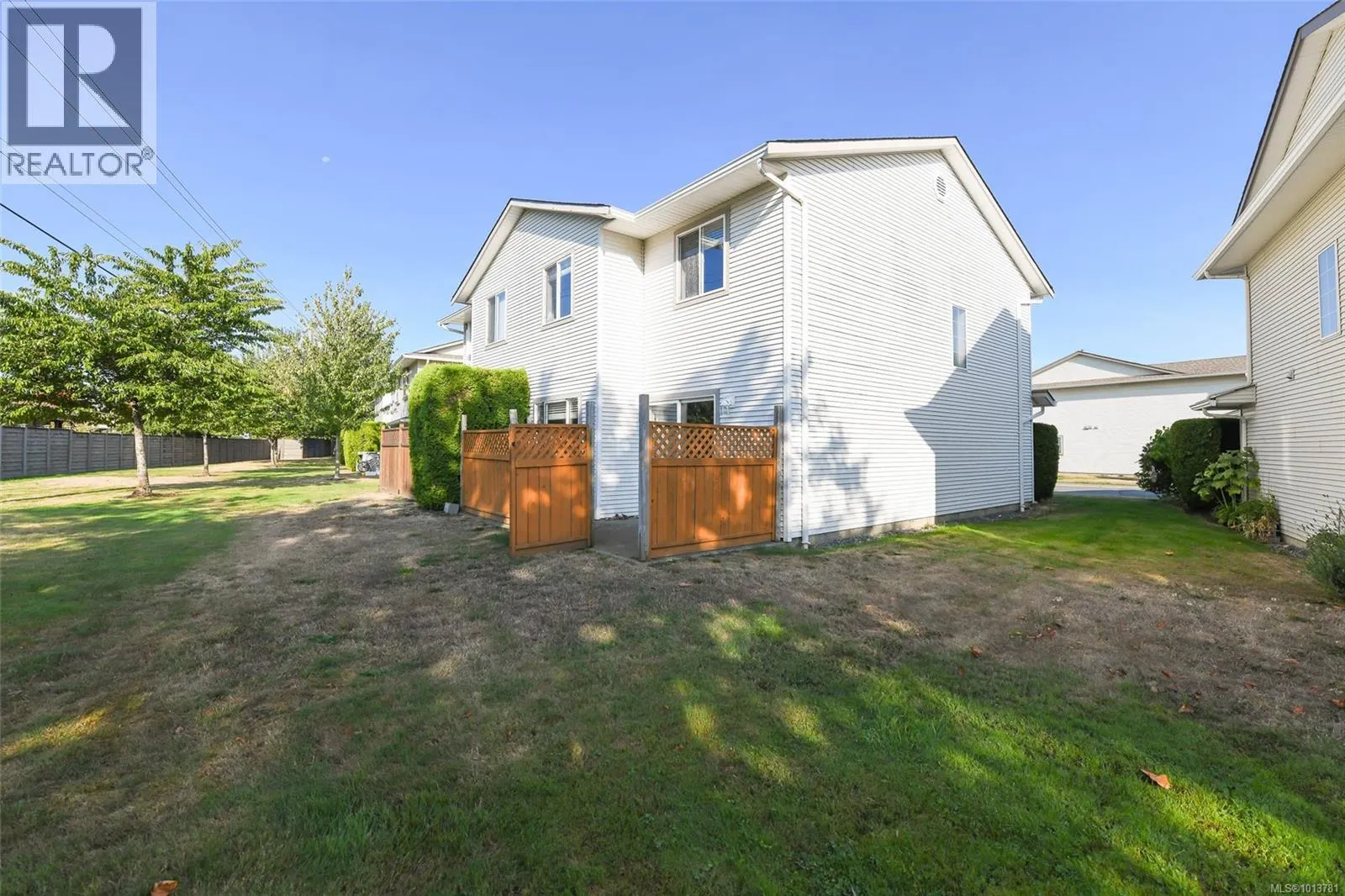 5 717 Aspen Rd