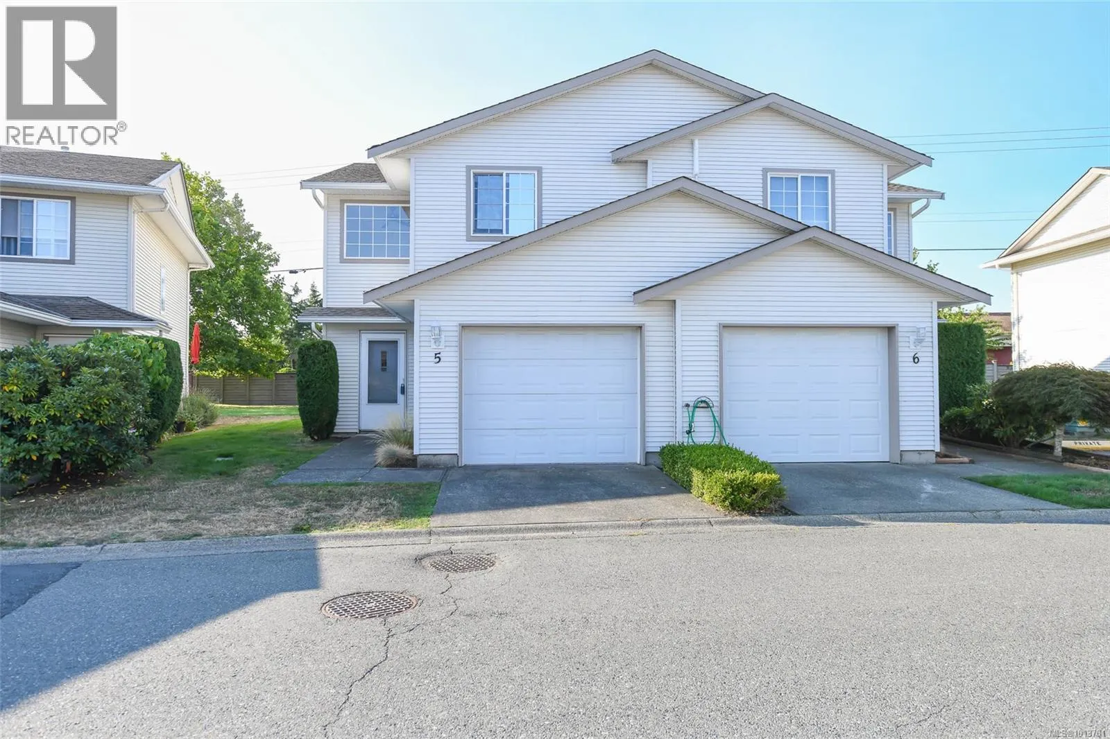 5 717 Aspen Rd