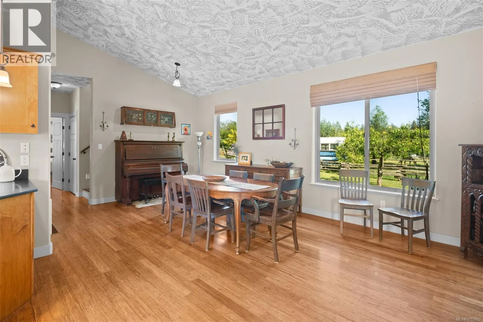 3700 Hankins Rd