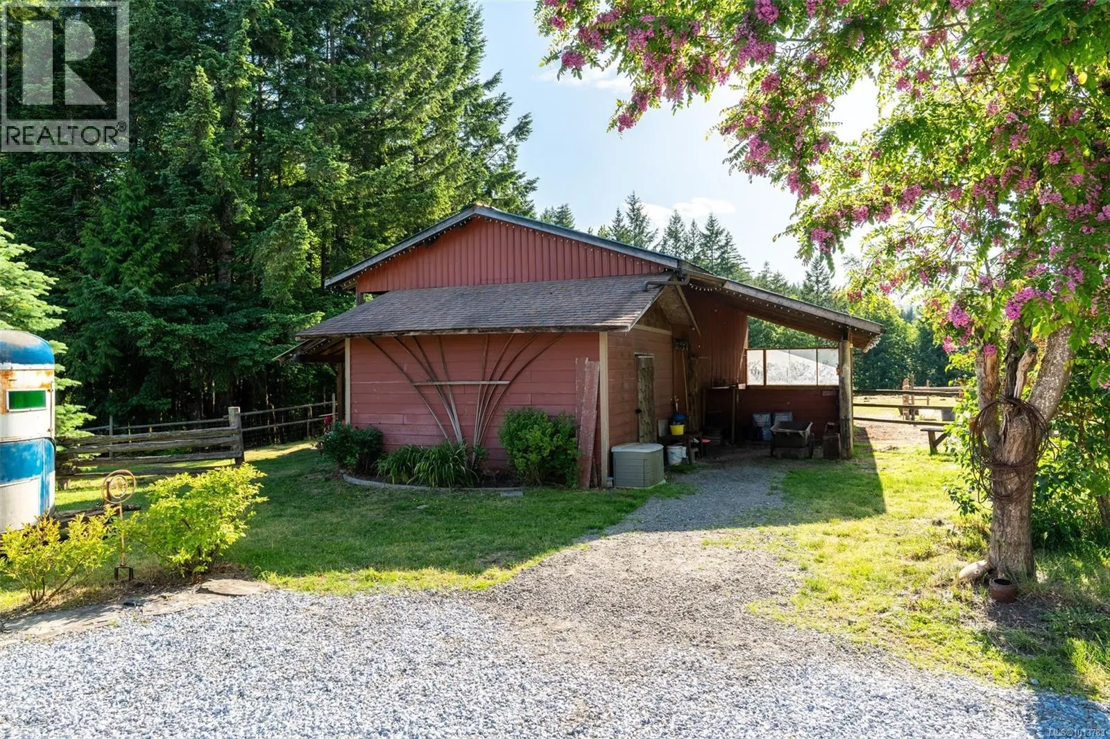 3700 Hankins Rd