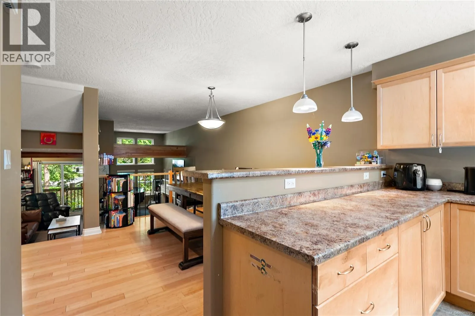 10 1405 Mallek Cres