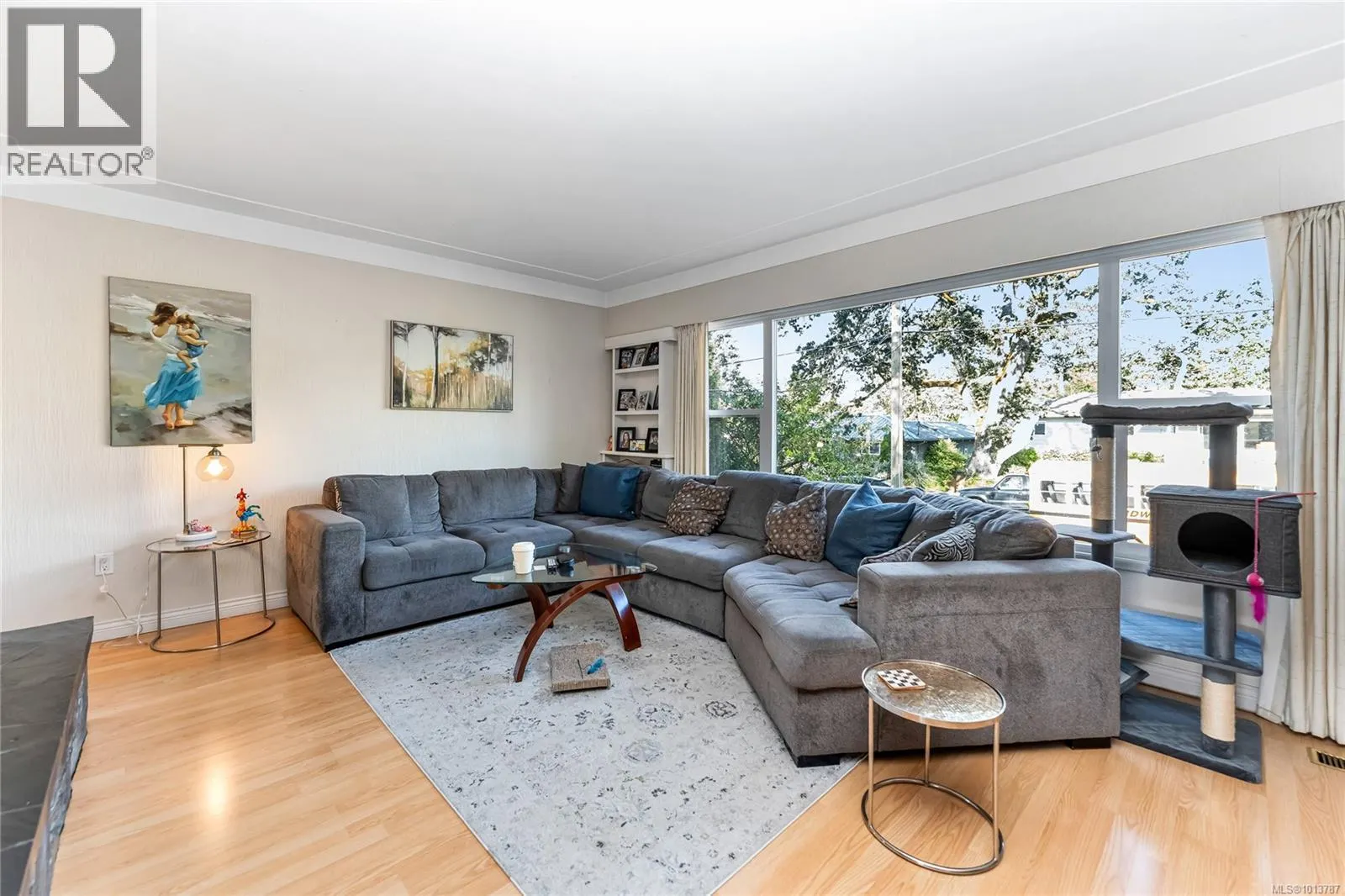 3938 Marjean Pl