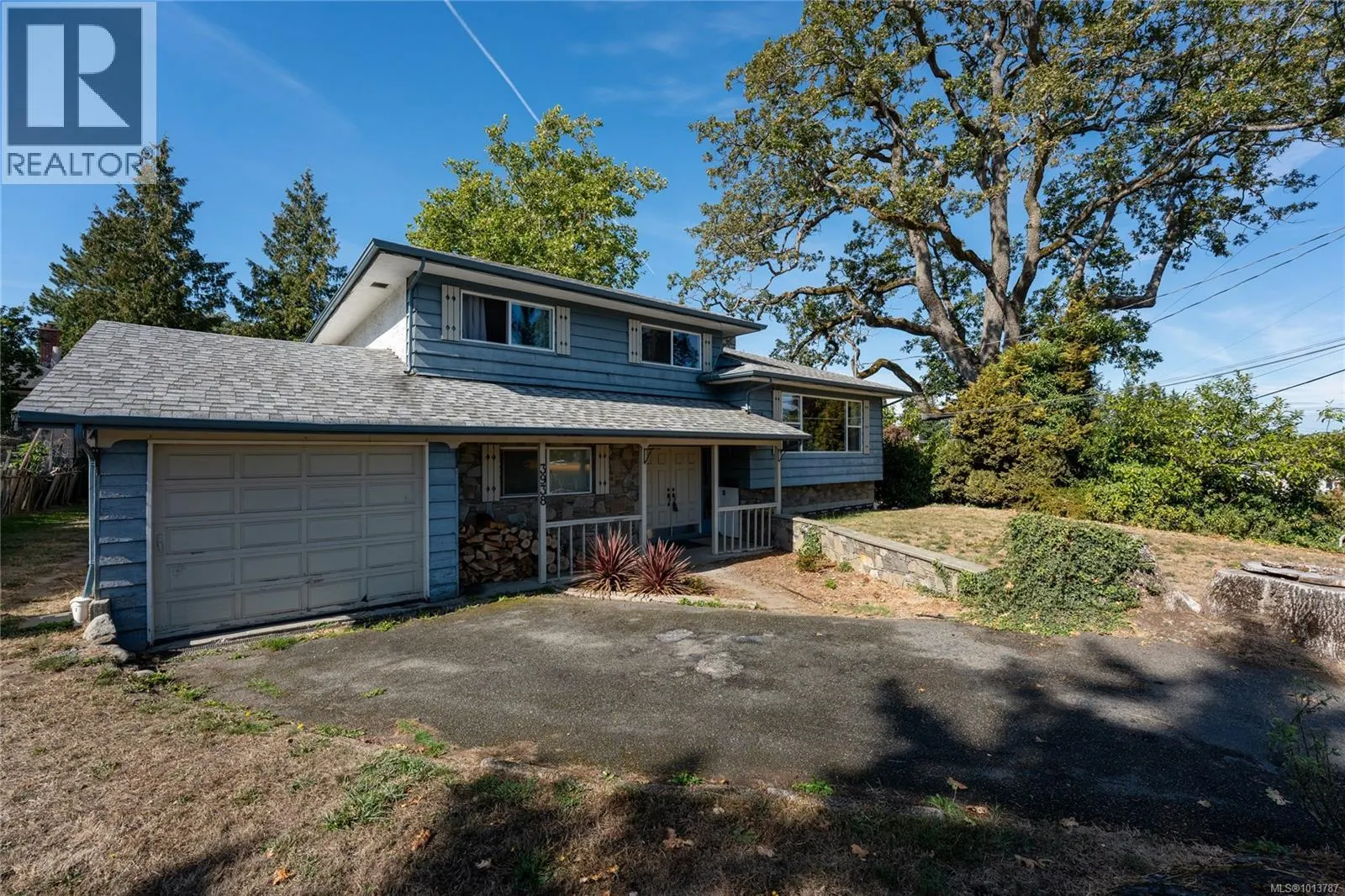 3938 Marjean Pl