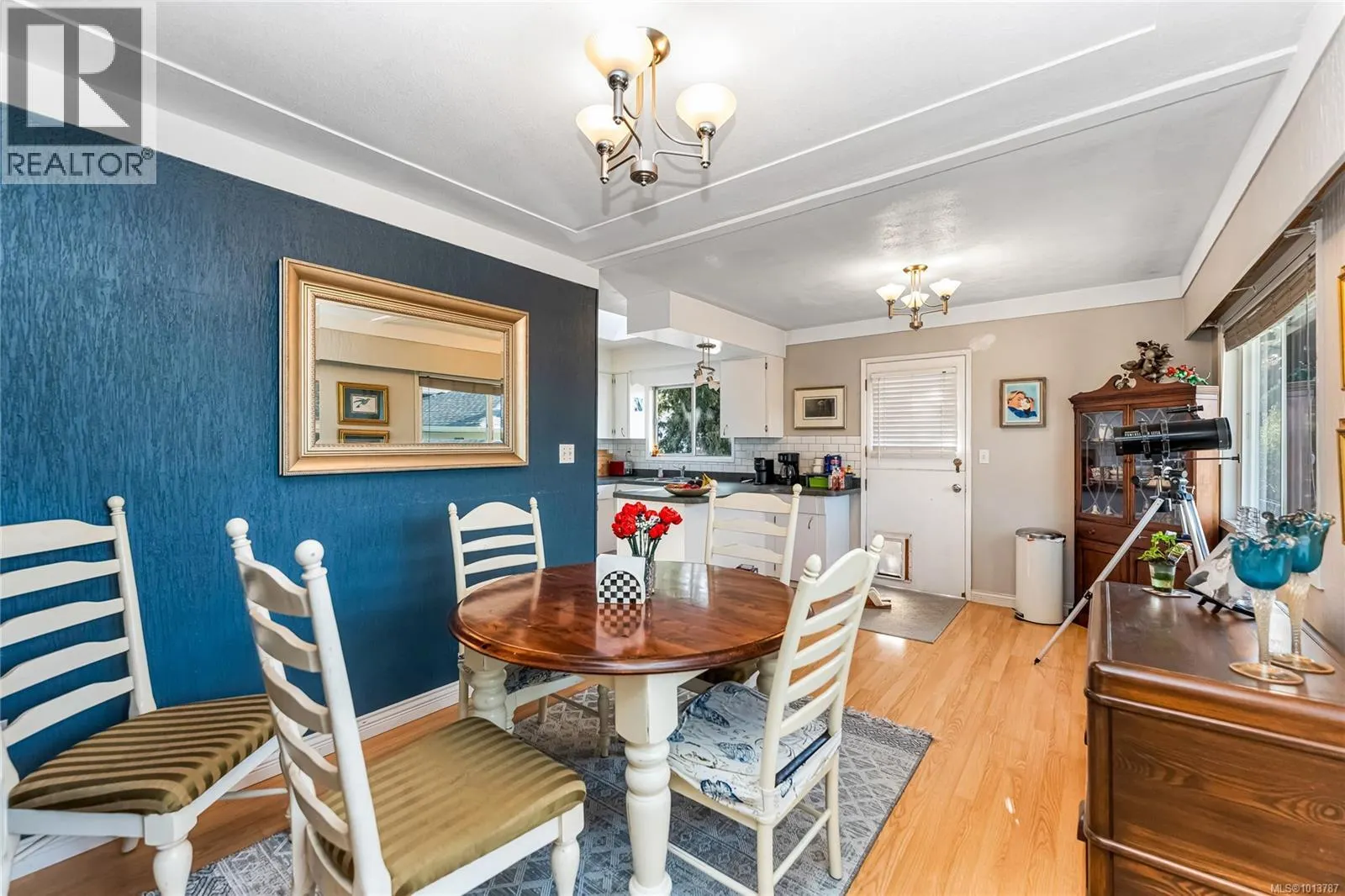 3938 Marjean Pl